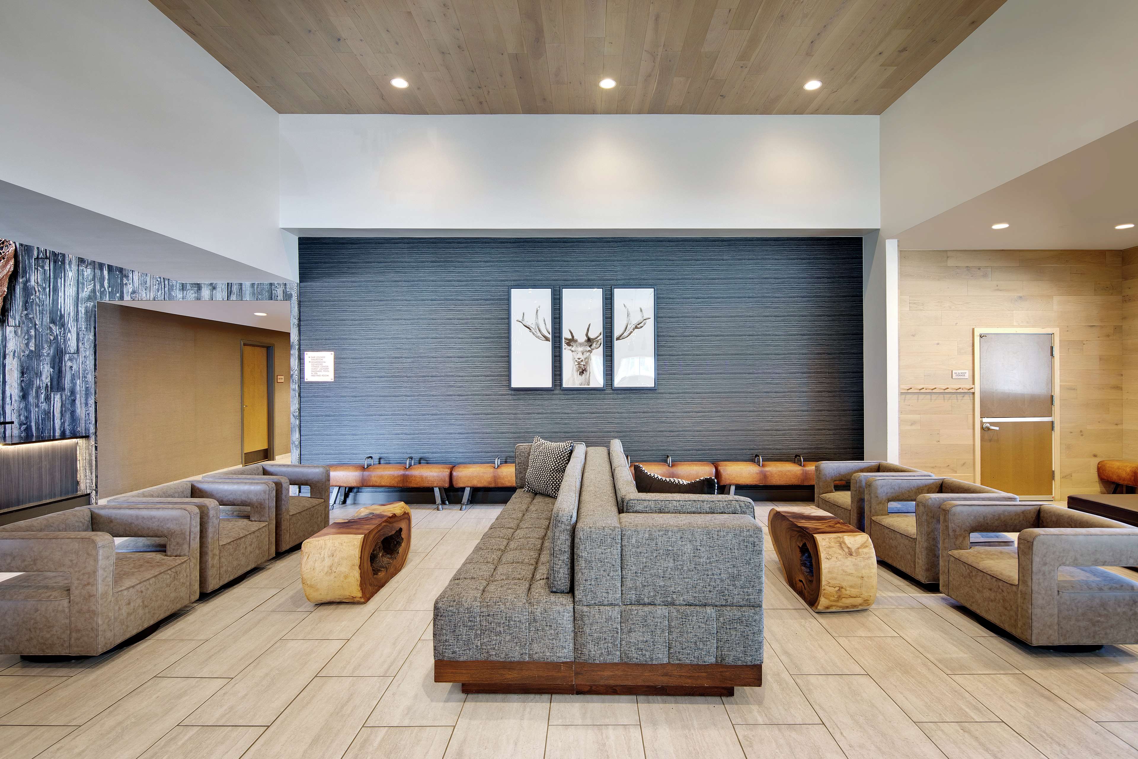 Highline Vail - a DoubleTree by Hilton Photo