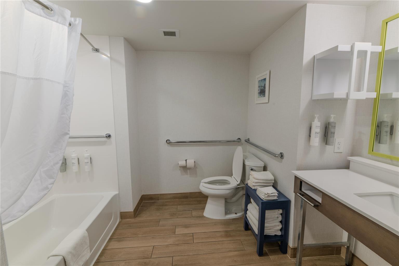 Hampton Inn & Suites Florence-Downtown Image