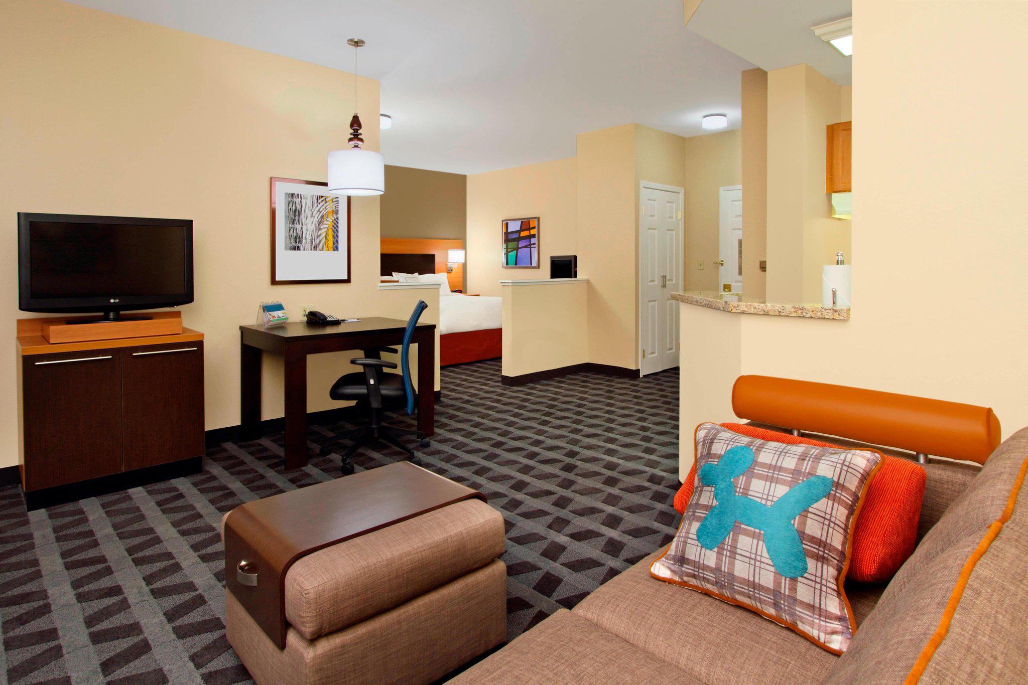 TownePlace Suites by Marriott Redwood City Redwood Shores Photo