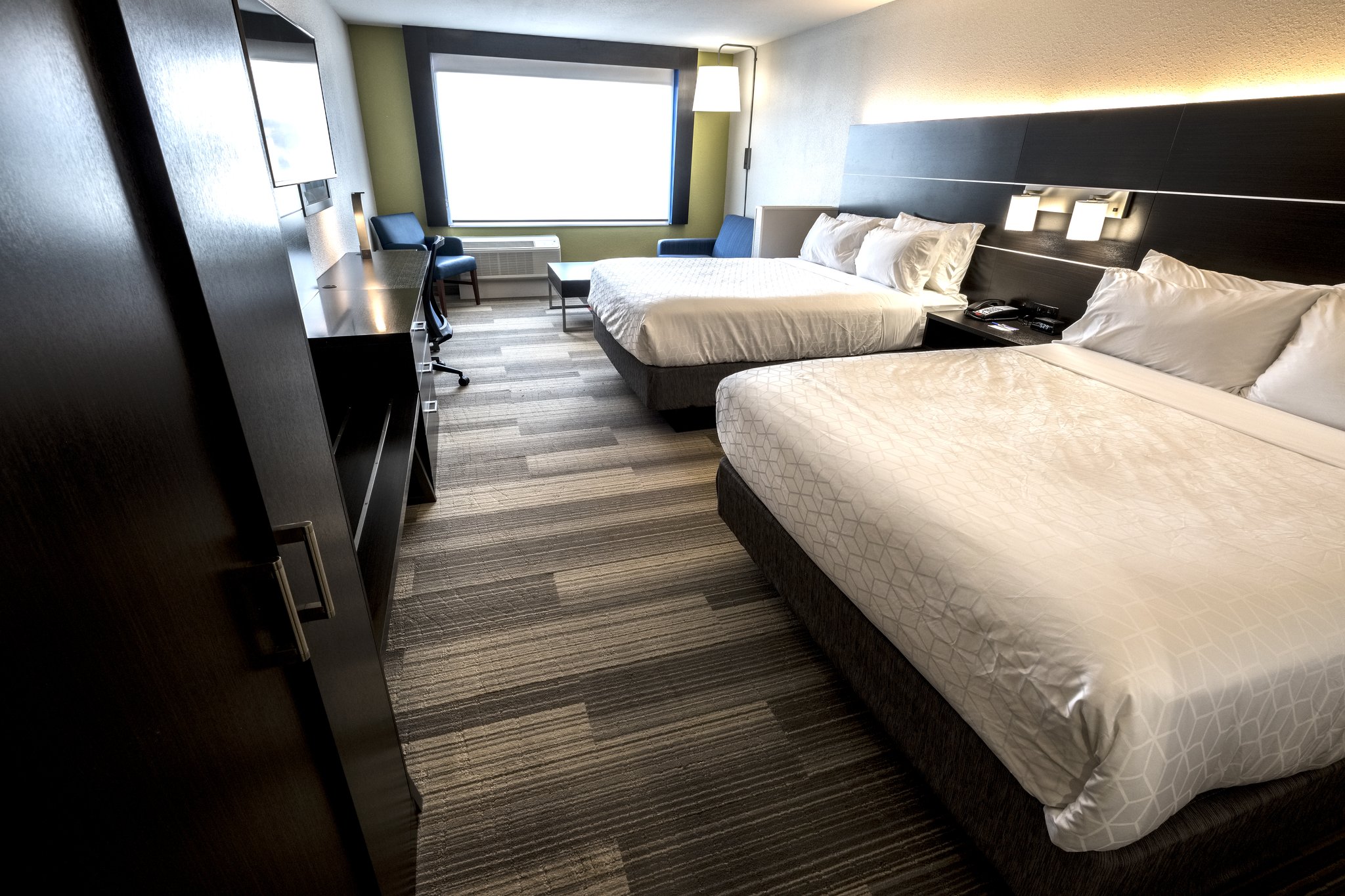 Holiday Inn Express & Suites Commerce by IHG Image