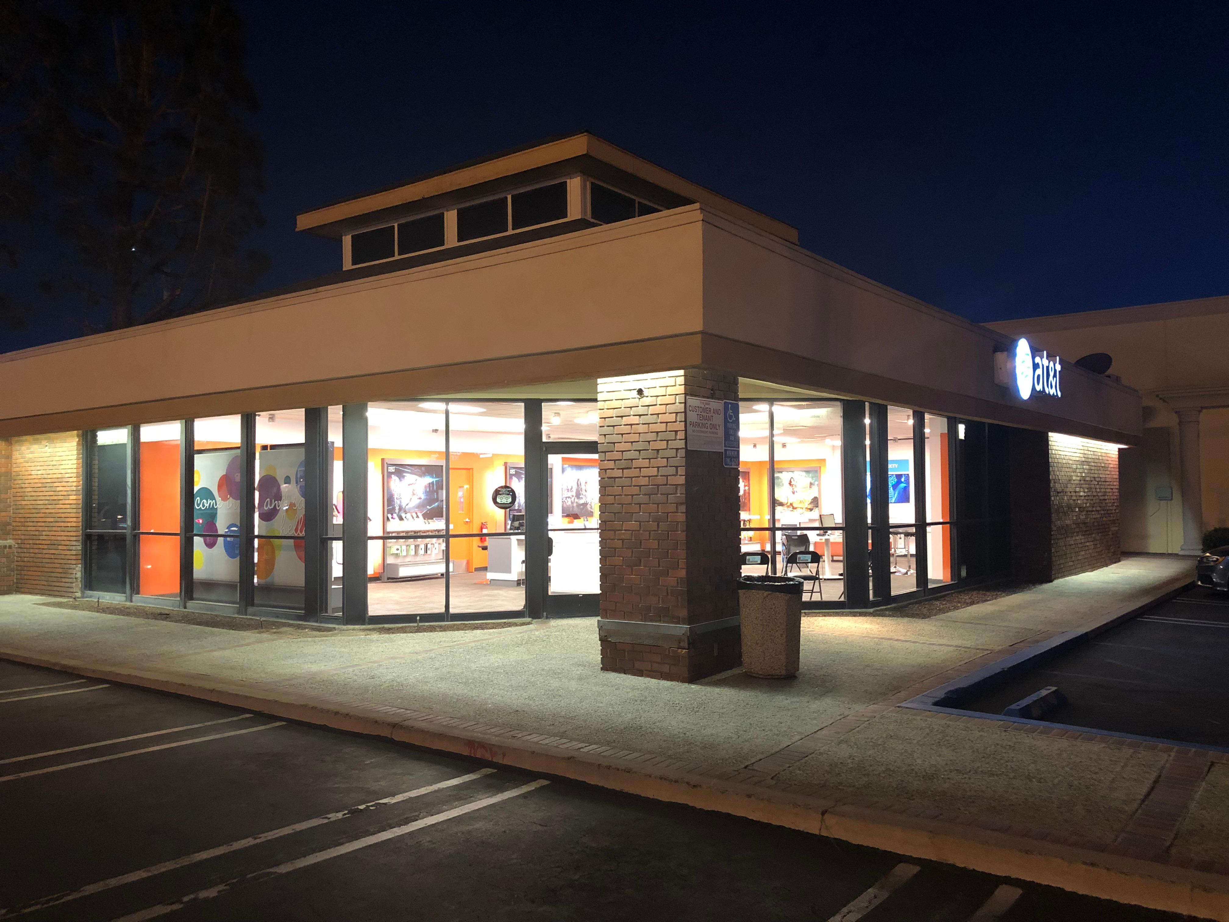 AT&T Store Photo