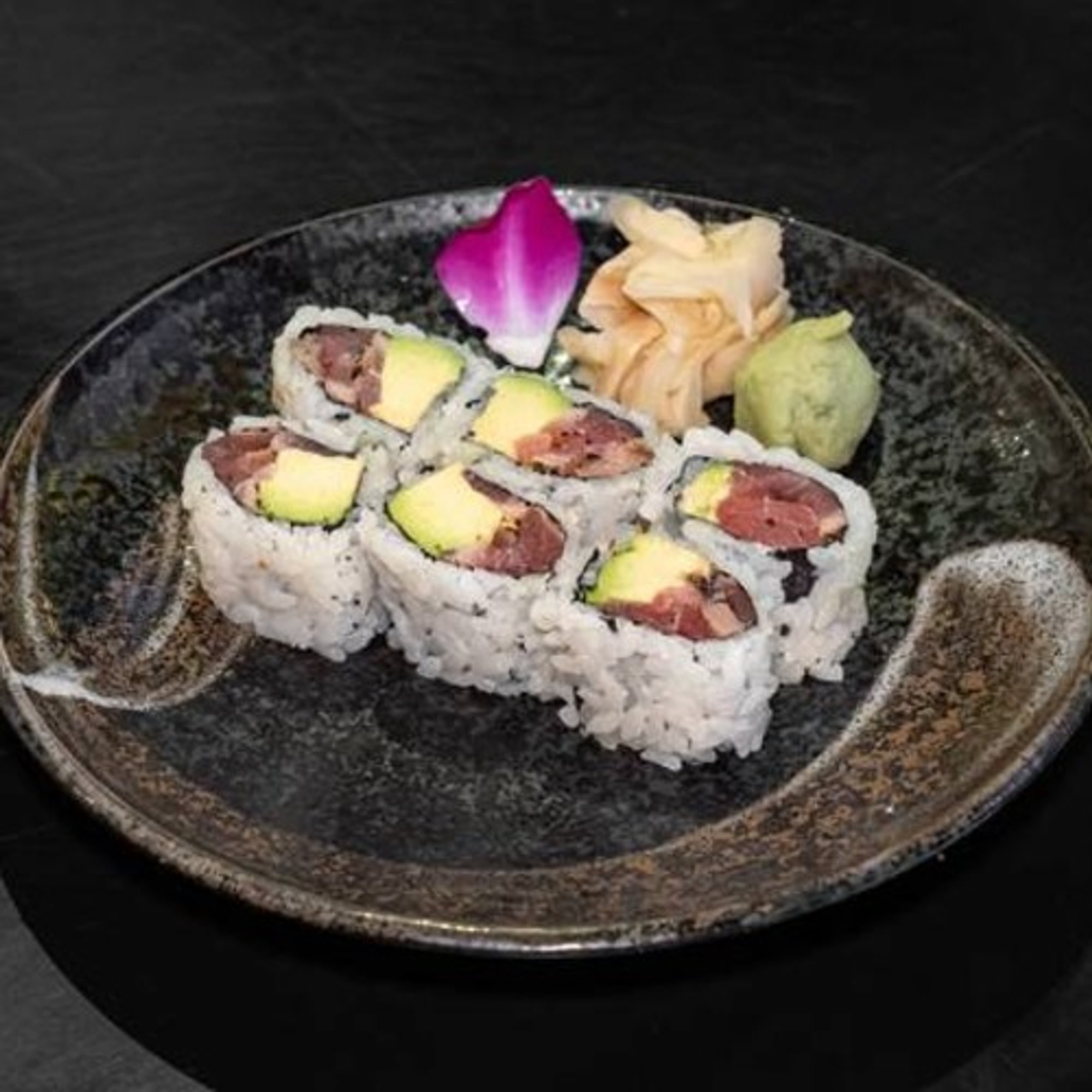 Black Pepper Tuna Avocado