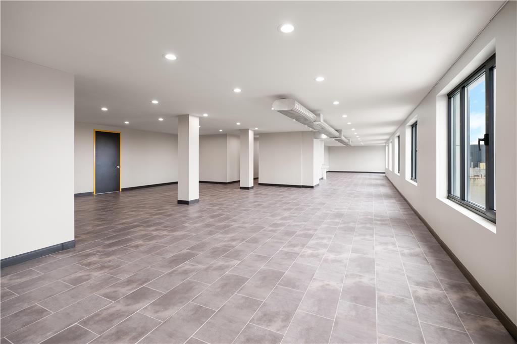 GLo¯ Best Western Bronx NYC Image