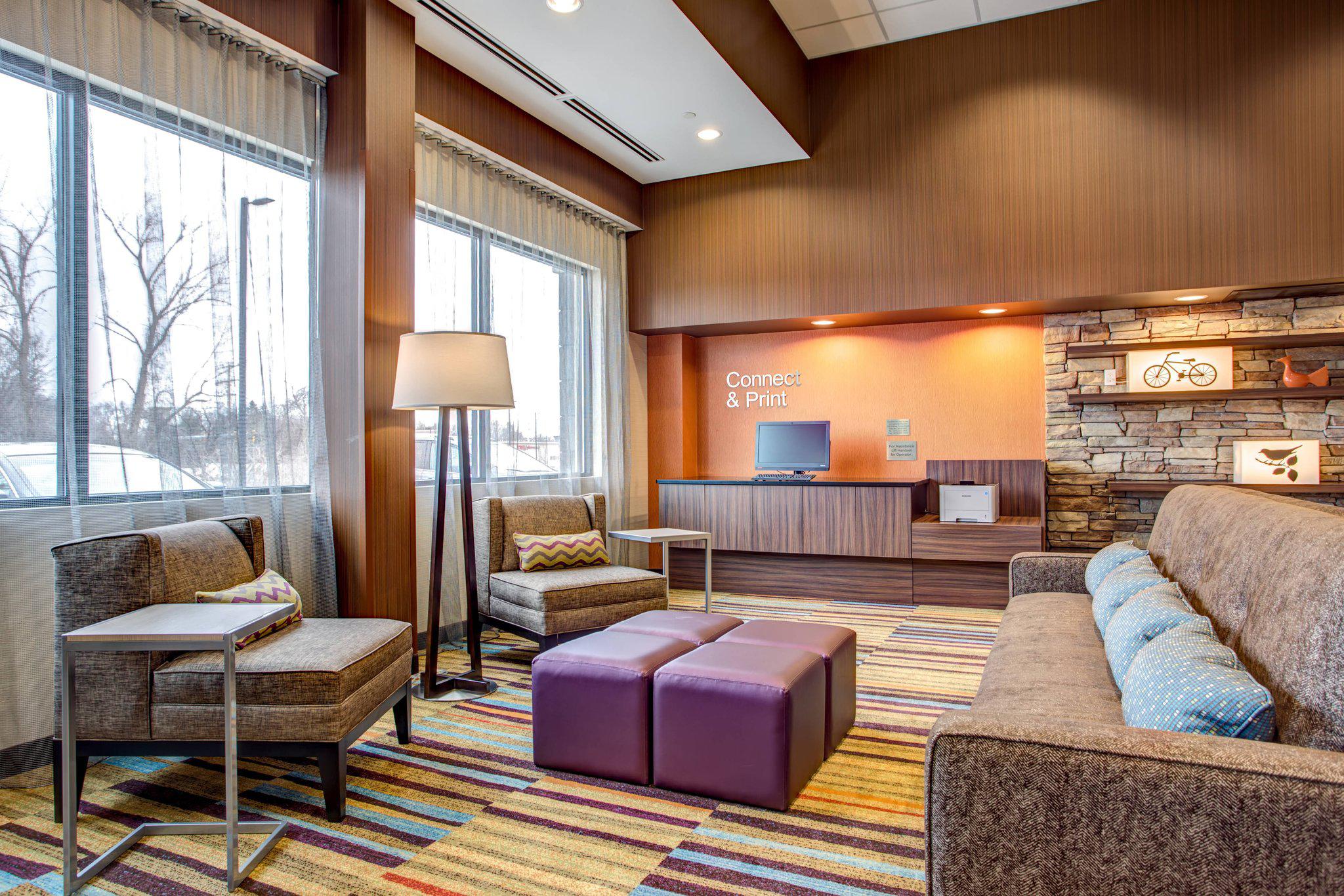 Fairfield Inn & Suites by Marriott Springfield Holyoke Photo