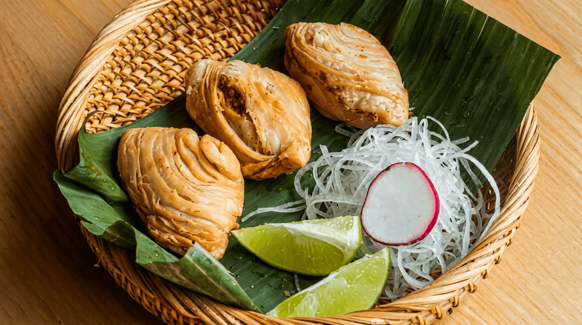 Khun Phu (Curry Puff)