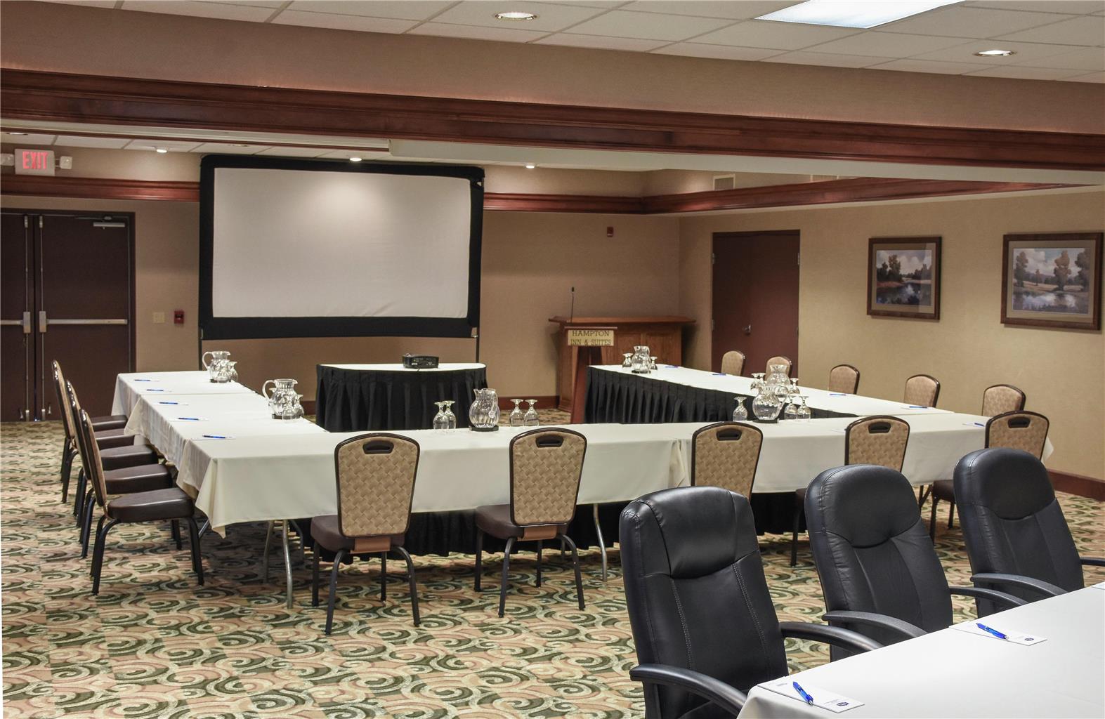 Hampton Inn & Suites Youngstown-Canfield Image