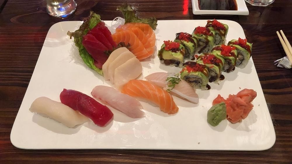 Sushi & Sashimi Lunch Combo