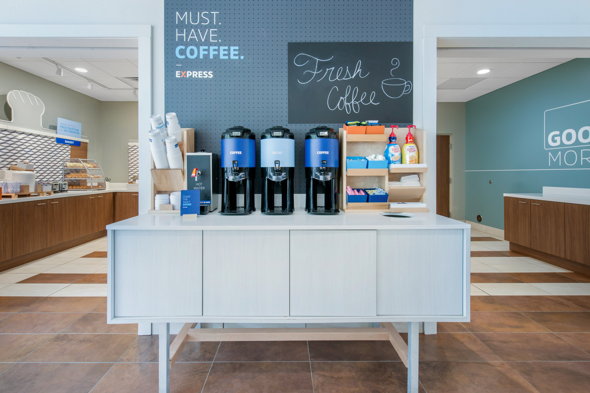 Holiday Inn Express & Suites Ruskin - Sun City by IHG Image