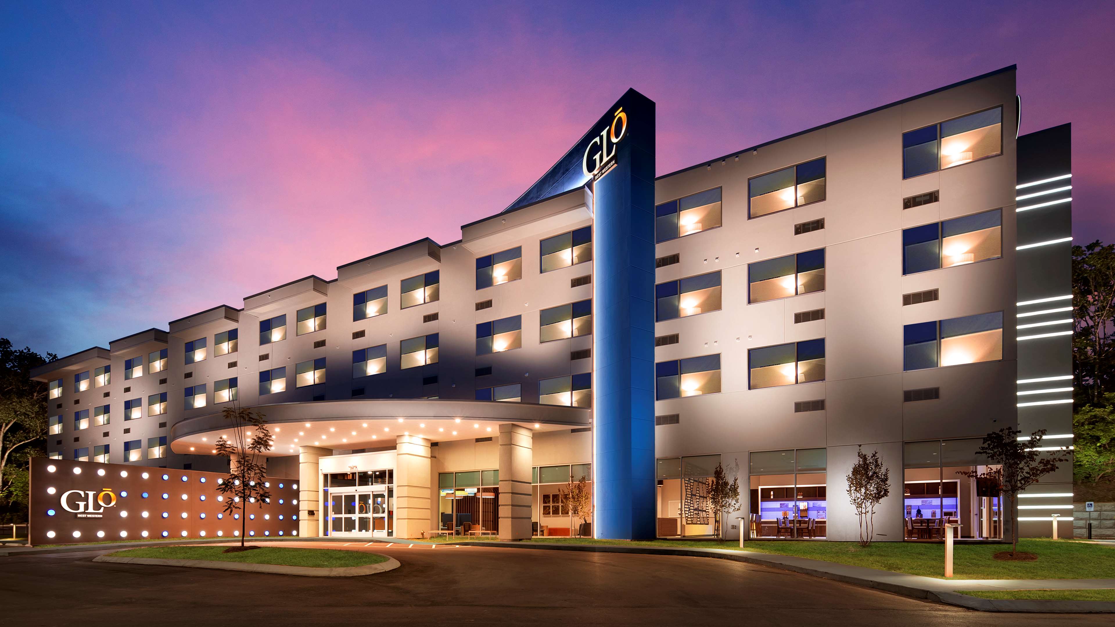 GLo Best Western Nashville Airport West Photo