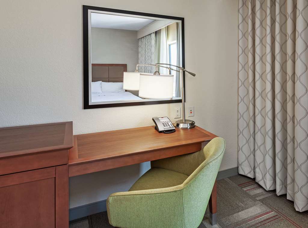 Hampton Inn & Suites Claremore Image