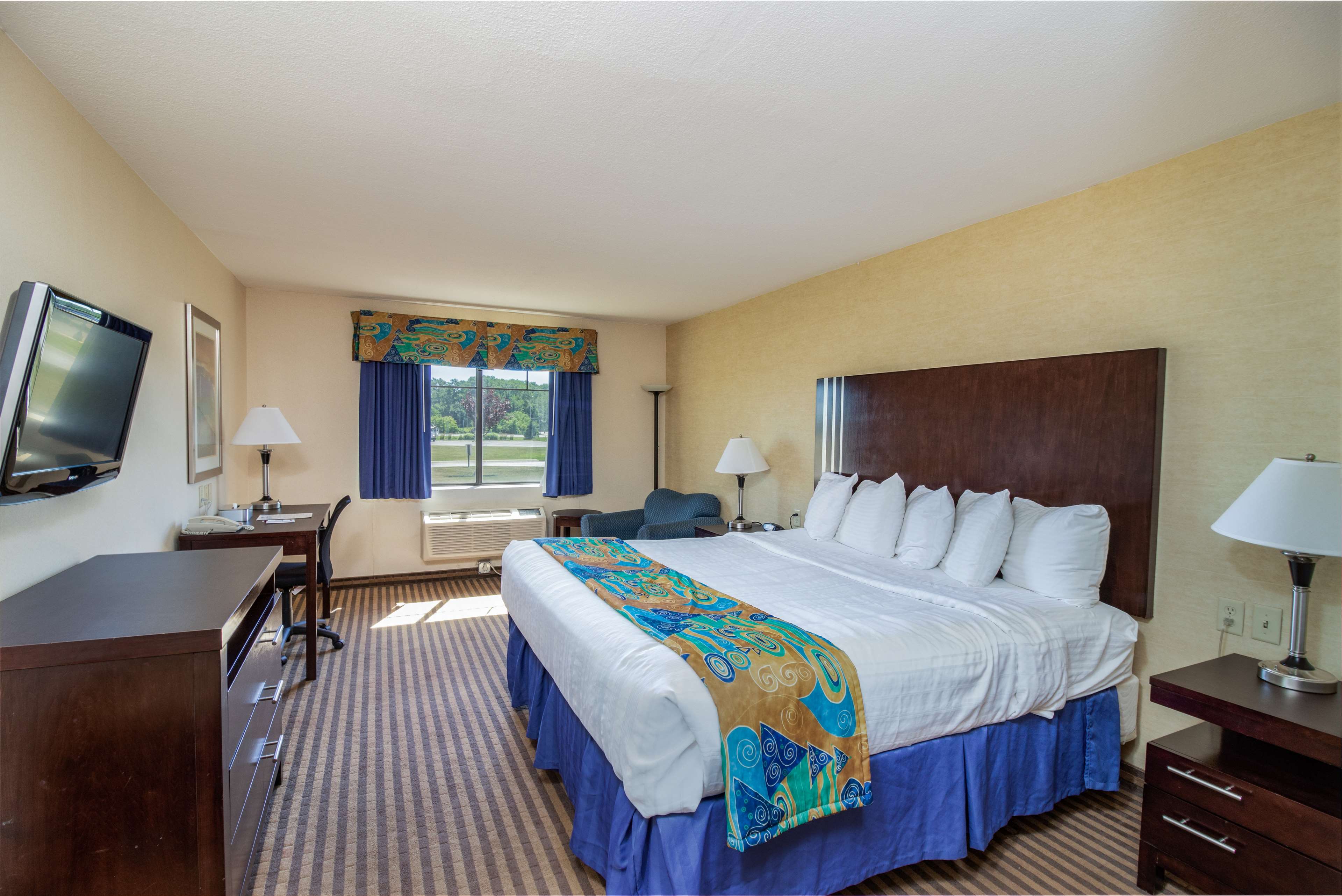 Best Western Plus Portage Hotel & Suites Photo