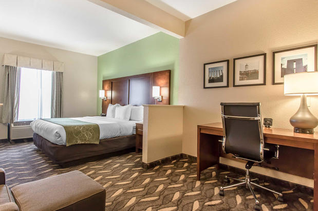 Images Comfort Suites