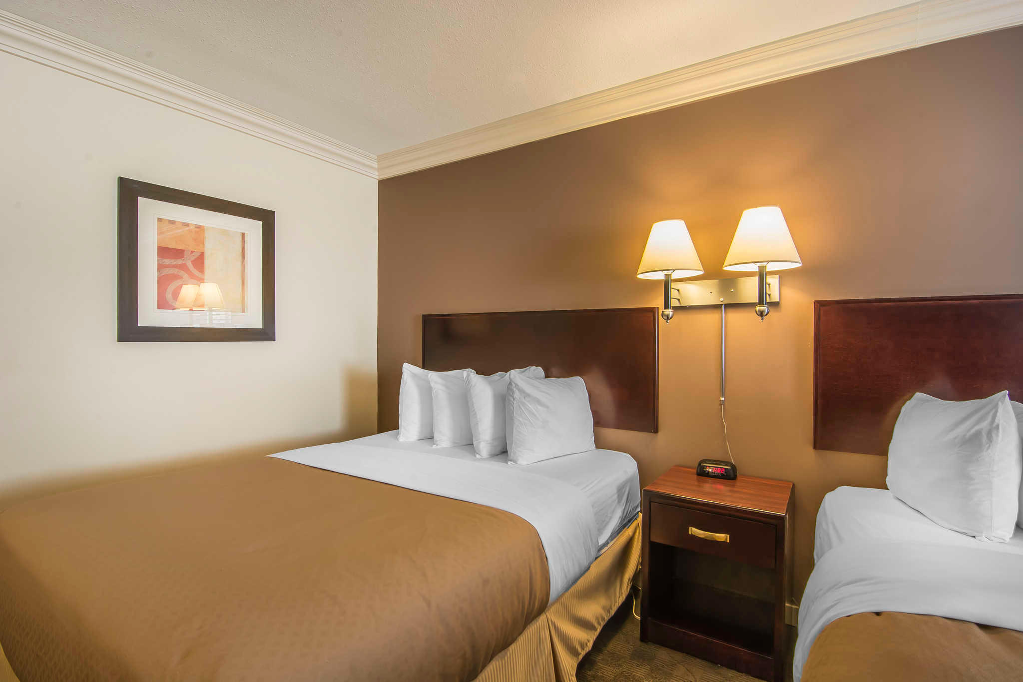 Images Quality Inn & Suites