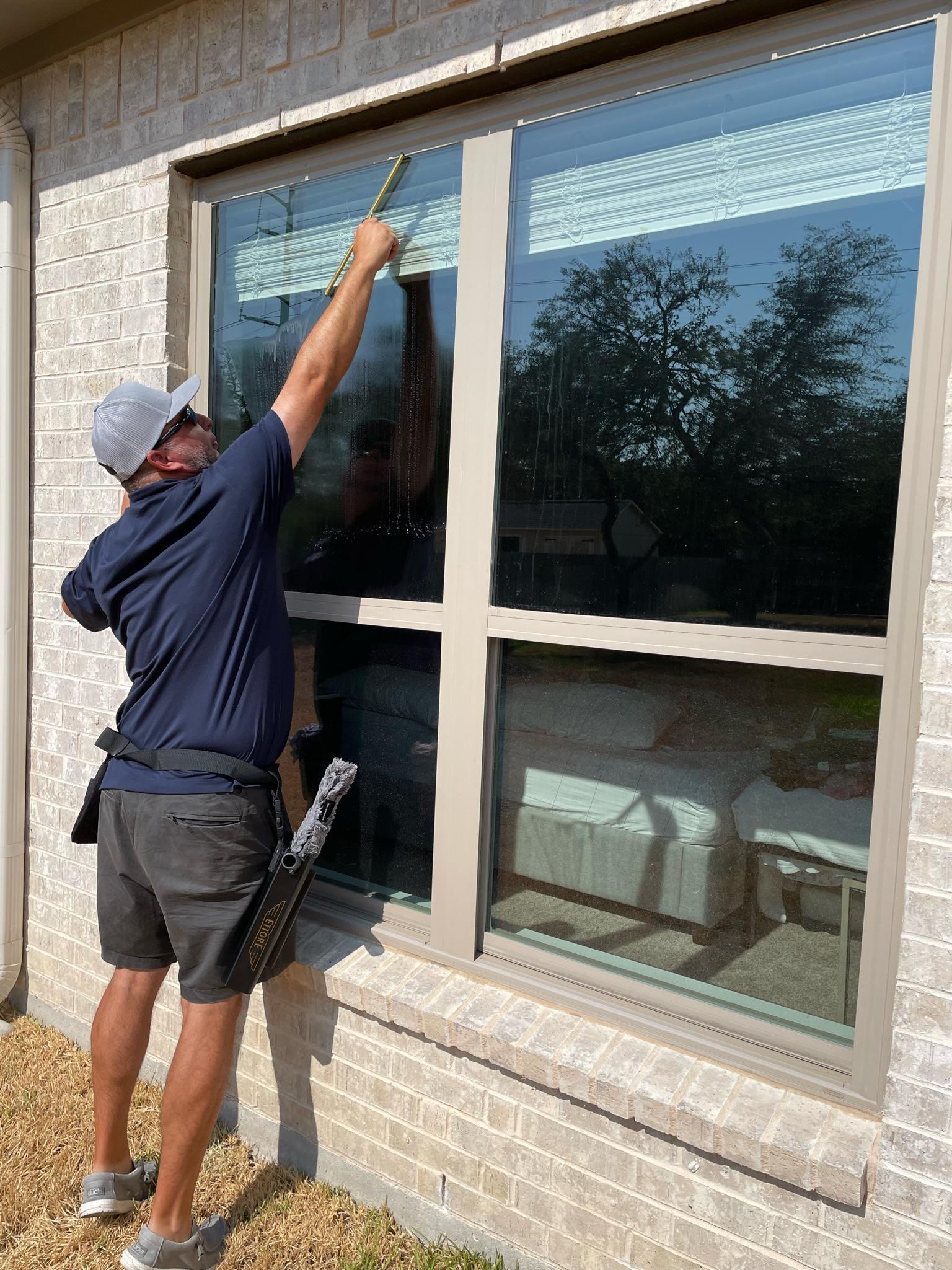 Window Hero Temple-Belton Image