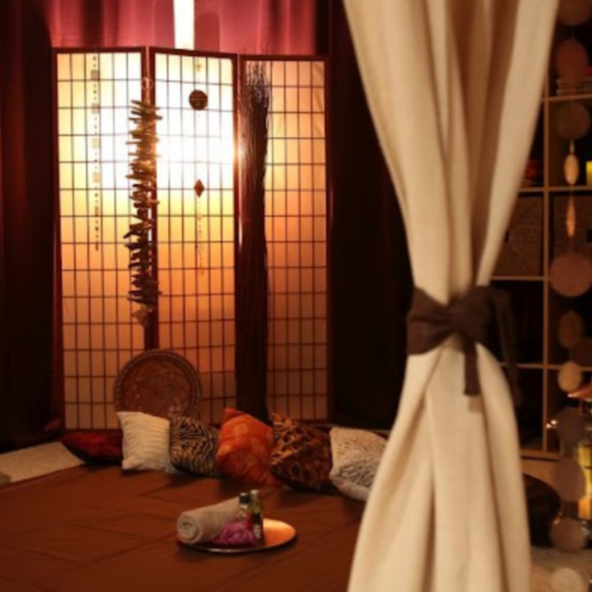 Logo von Massage Linn München - Tantra Wellness & Erotische