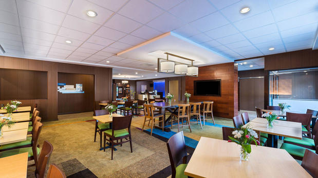 Images Fairfield Inn & Suites by Marriott Uncasville