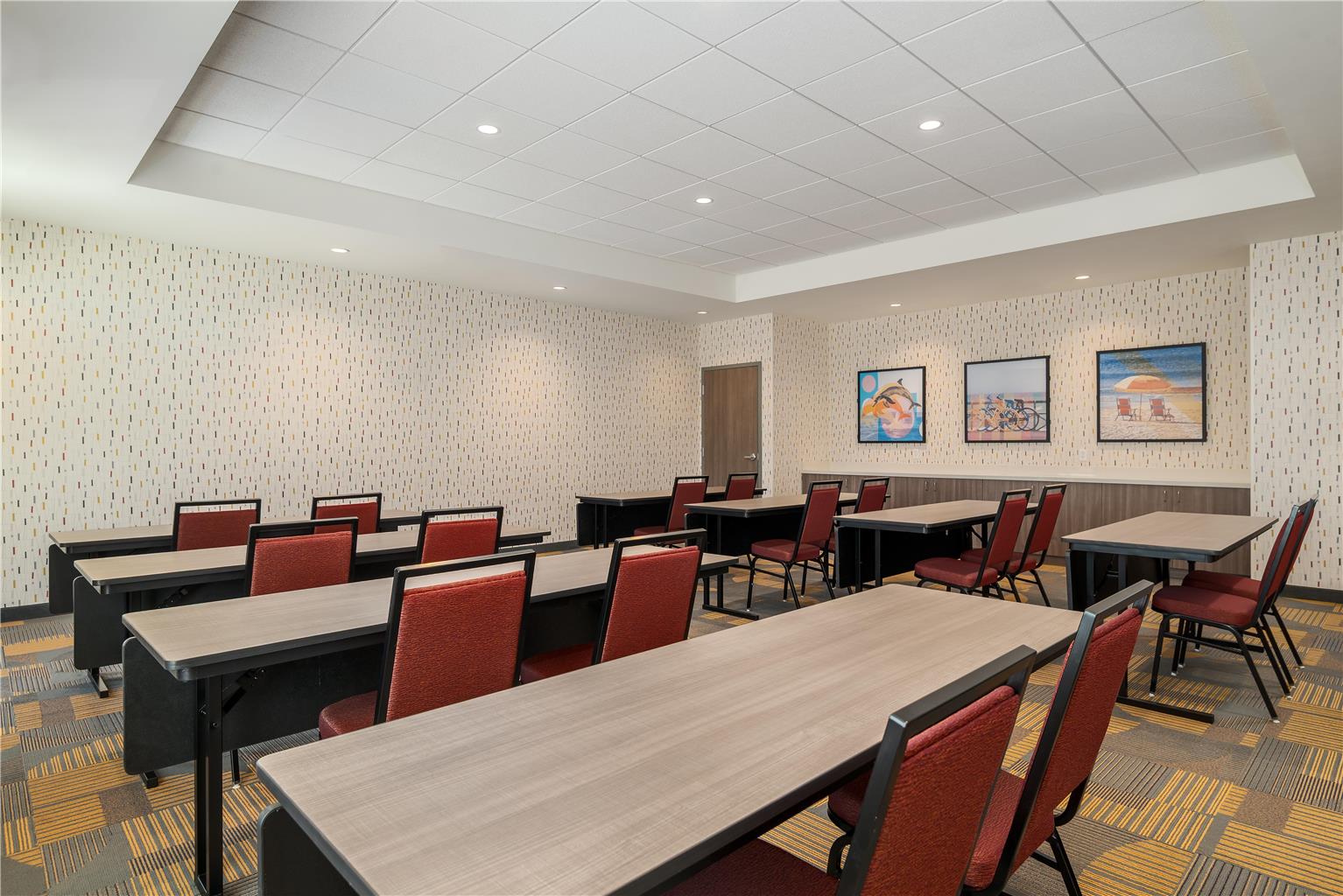 Home2 Suites by Hilton Riverview Tampa Image