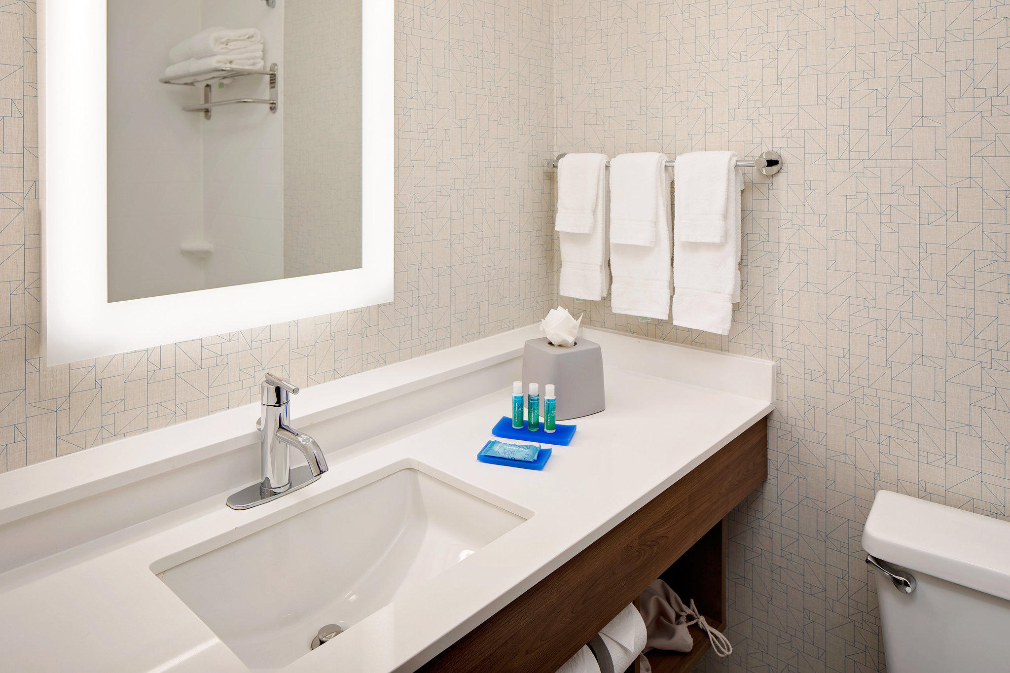 Holiday Inn Express Harrisburg East - Hershey Area Photo