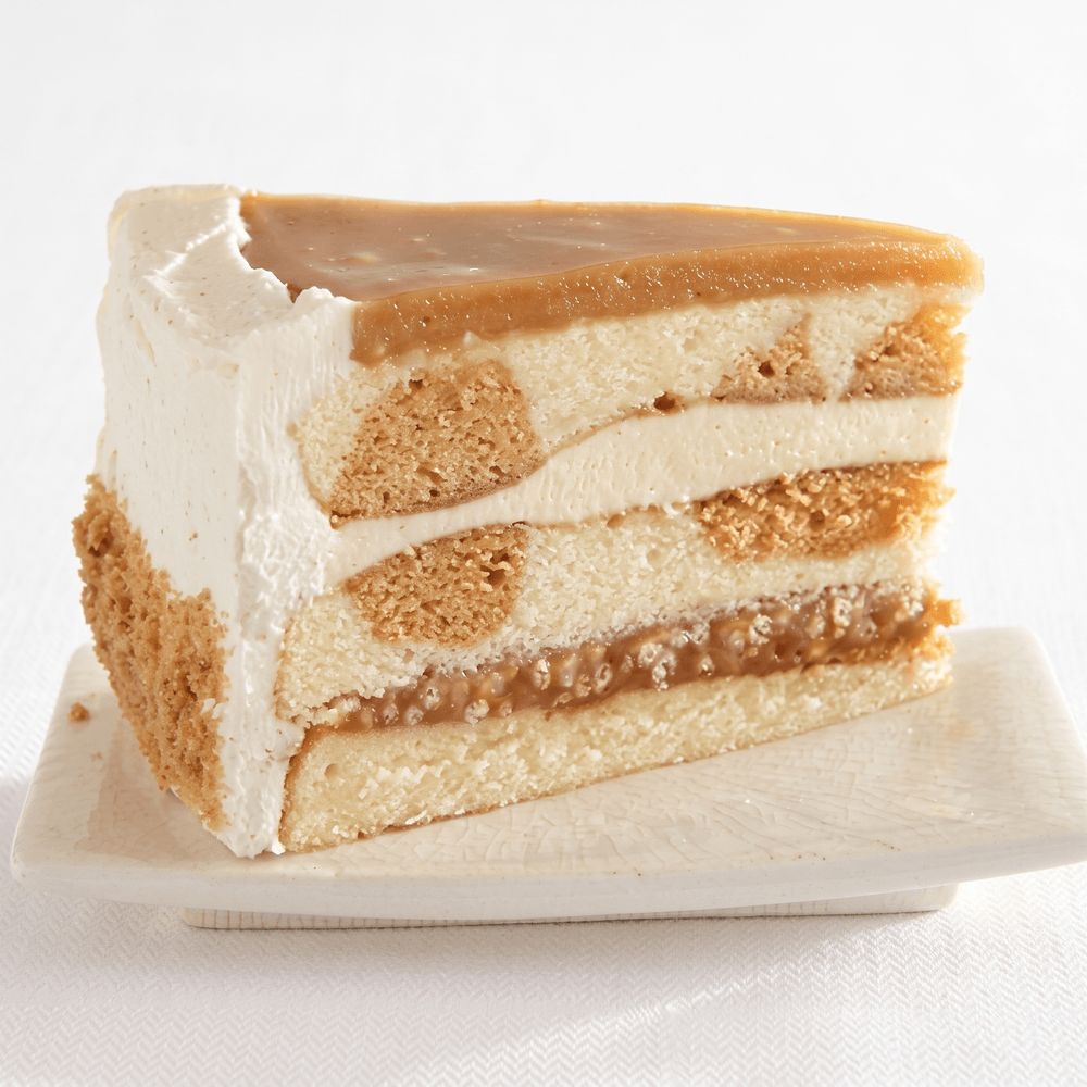 3-Layer Salted Caramel Vanilla Crunch Cake (1 Count)