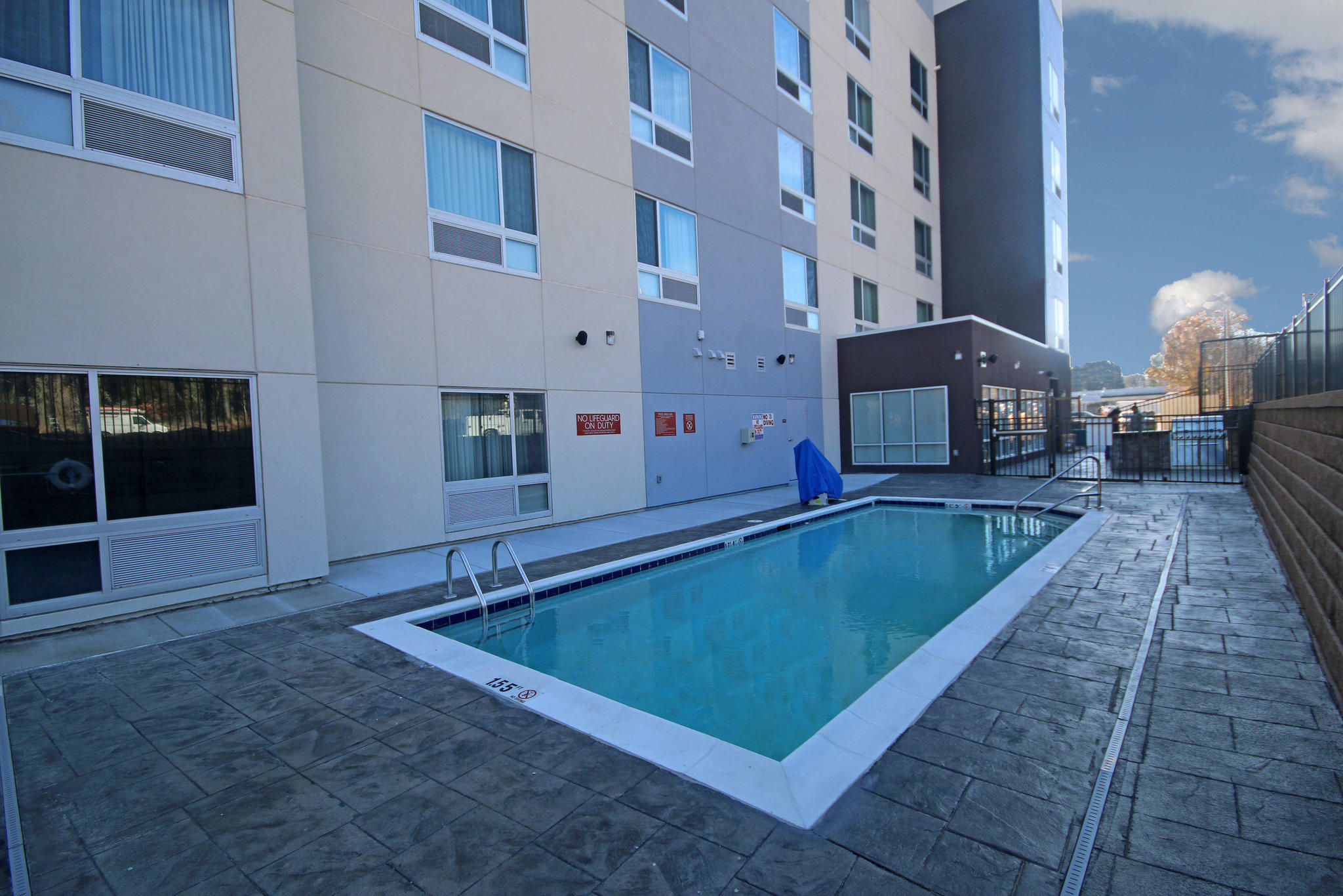 TownePlace Suites by Marriott Greensboro Coliseum Area Photo