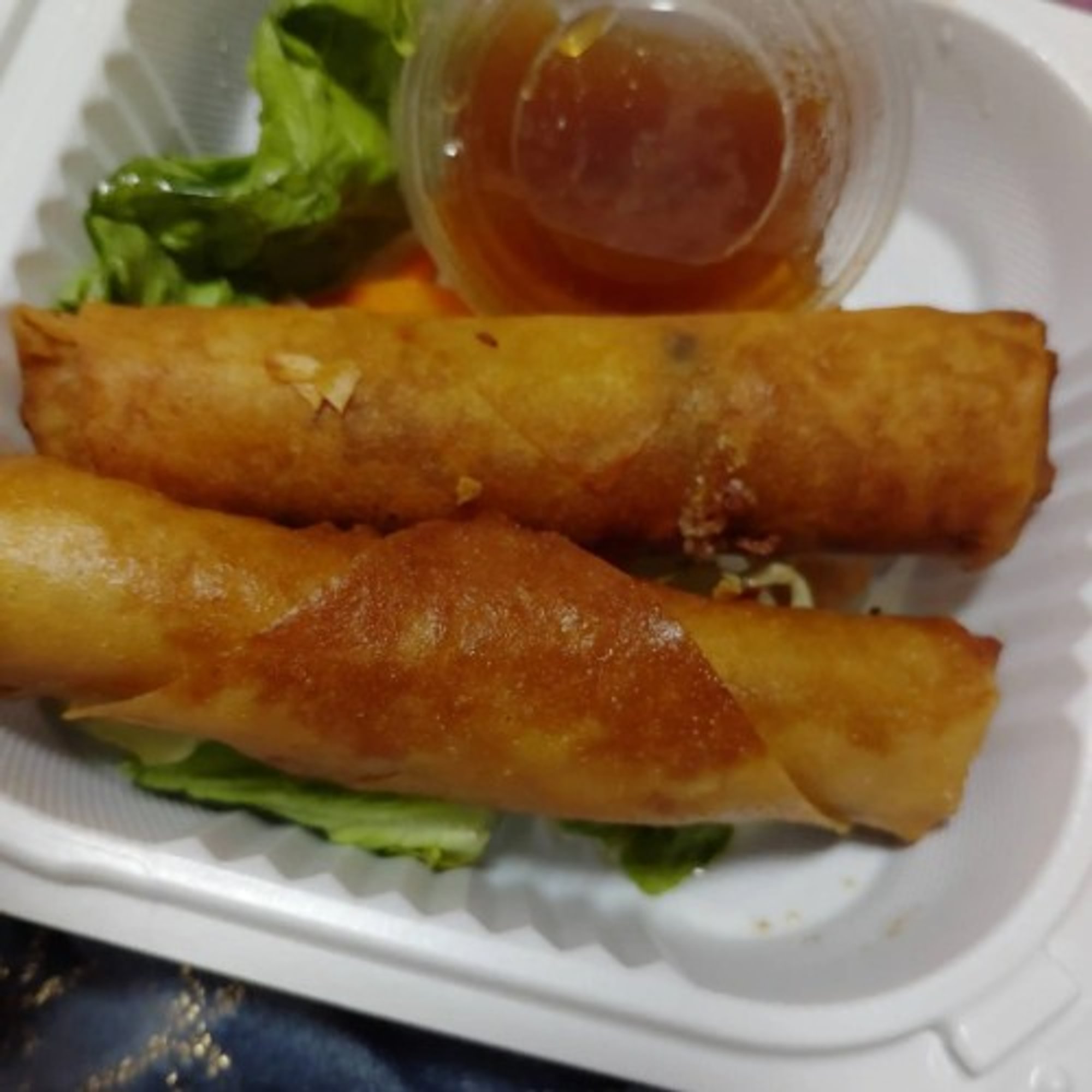 C3. Veggie crispy rolls