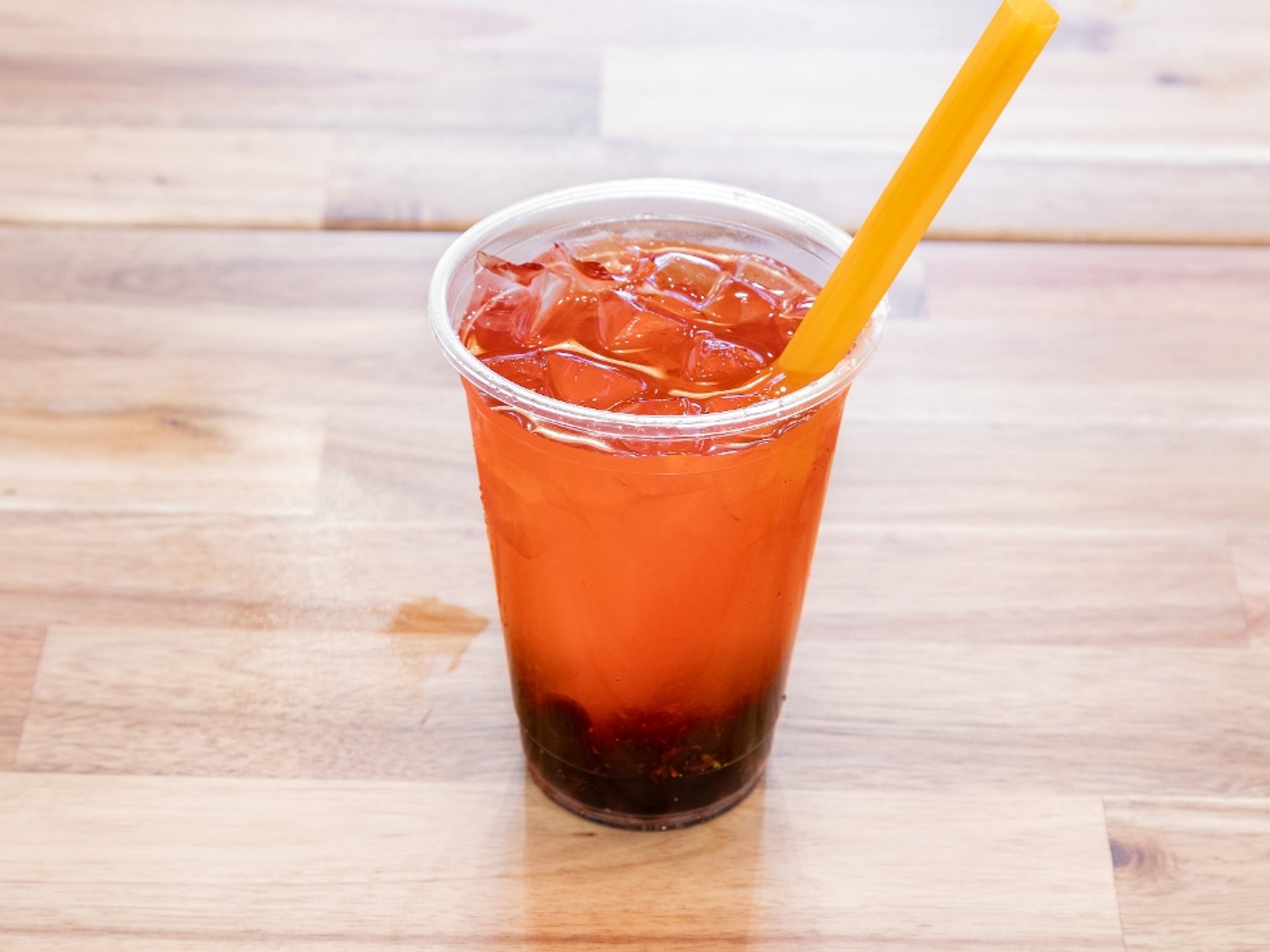 E-16 Strawberry Green Tea (草莓冰茶)