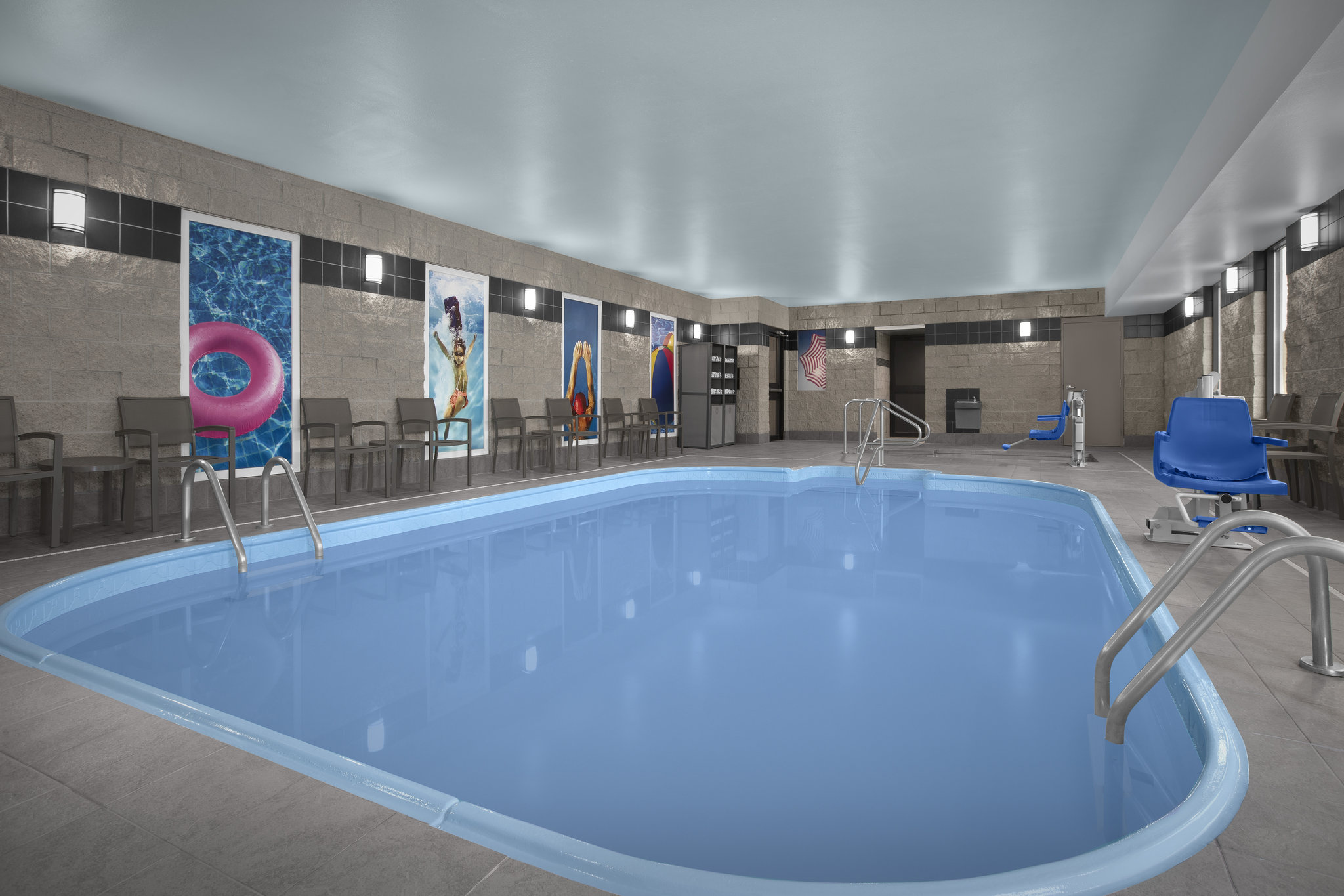 Holiday Inn Express Fargo-West Acres by IHG Image