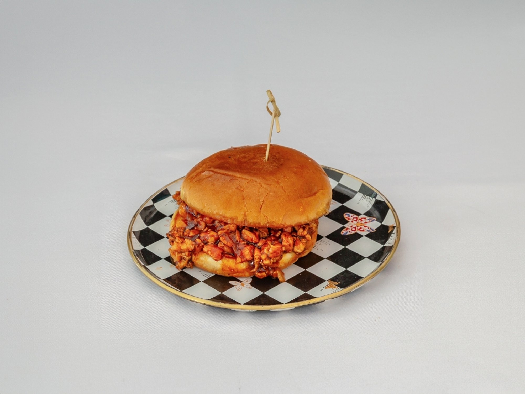 V. SOUTHERN BARBECUE PULLED CHIK'N