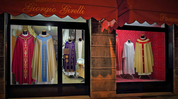 Images Giorgio Girelli Paramenti Sacri
