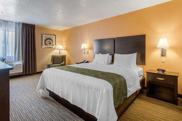Images Quality Inn & Suites