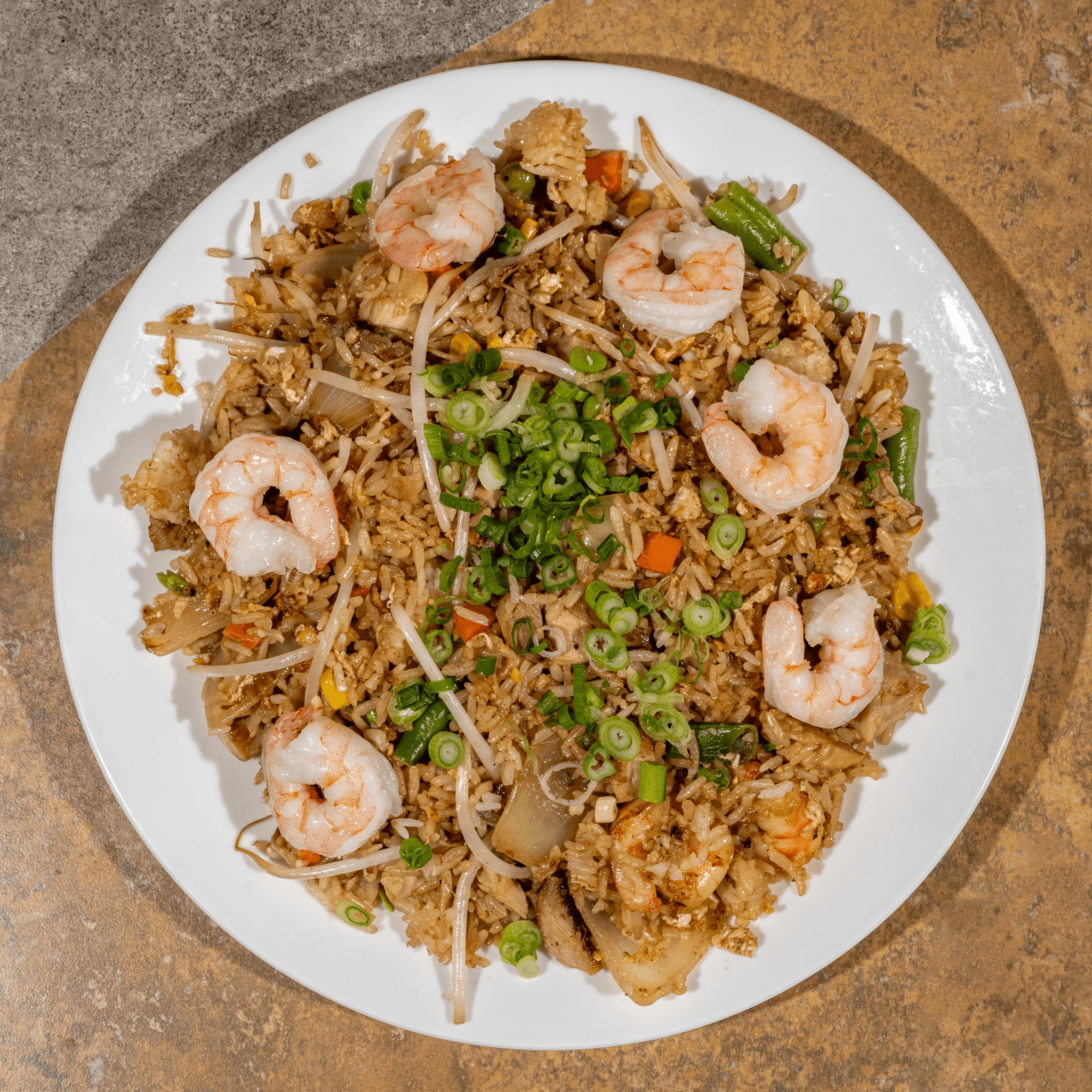 C6- Com Chien Tom (Shrimp Fried Rice)