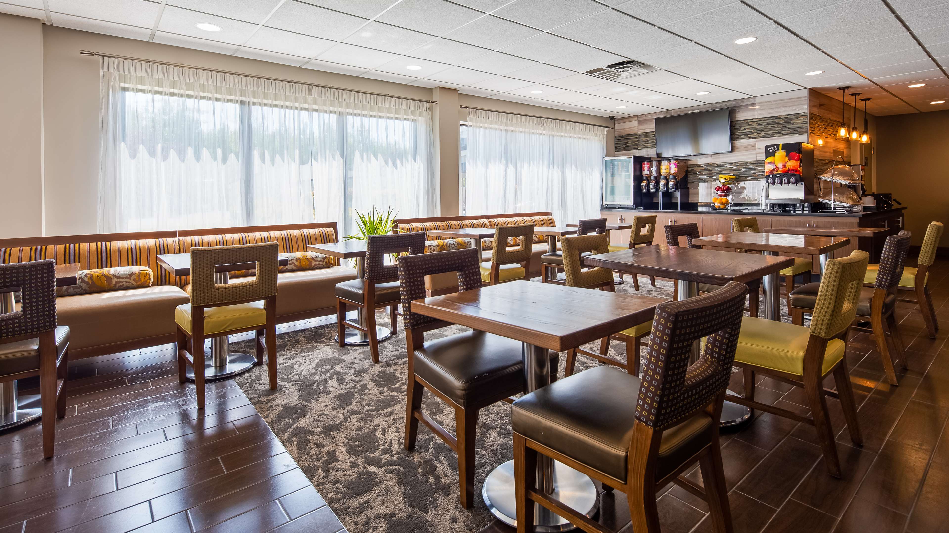 Best Western Plus Bellingham Photo