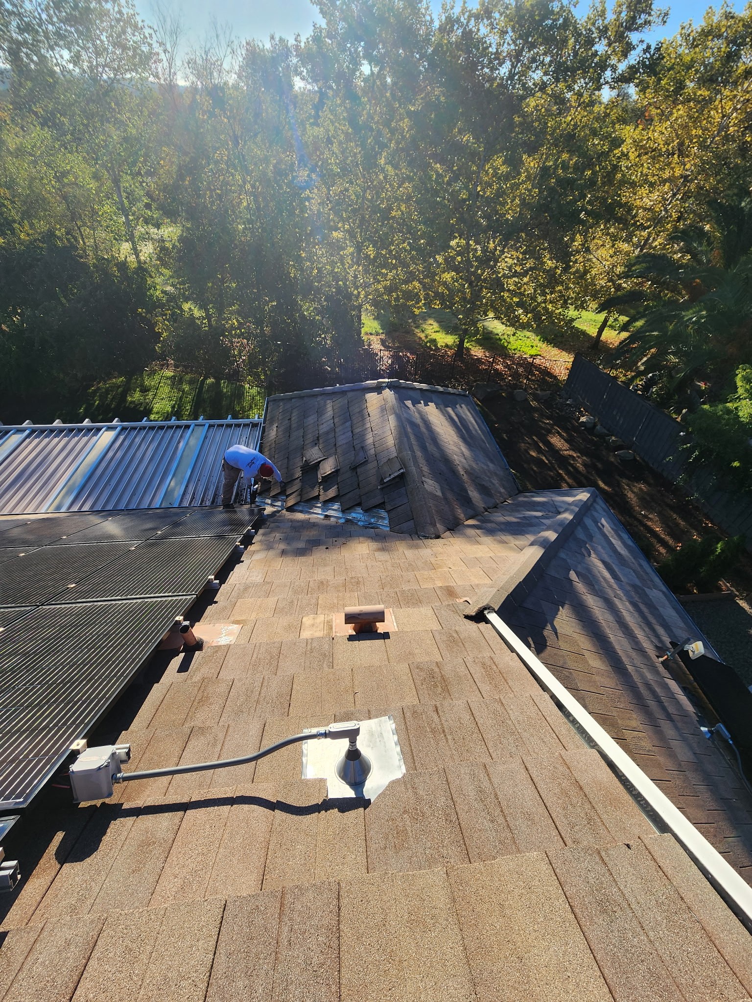 JD Jones Roof Crafter Inc. Image