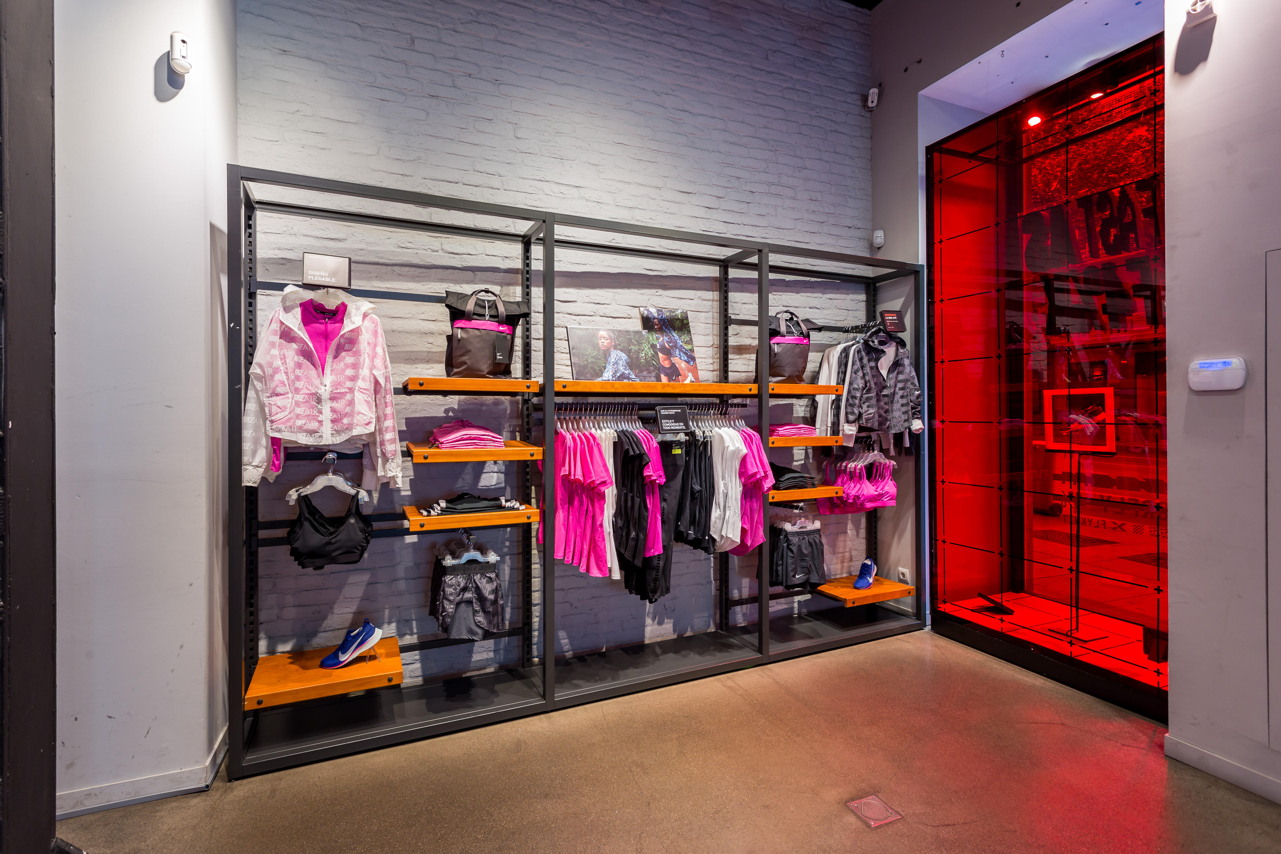 Images Nike Store Serrano