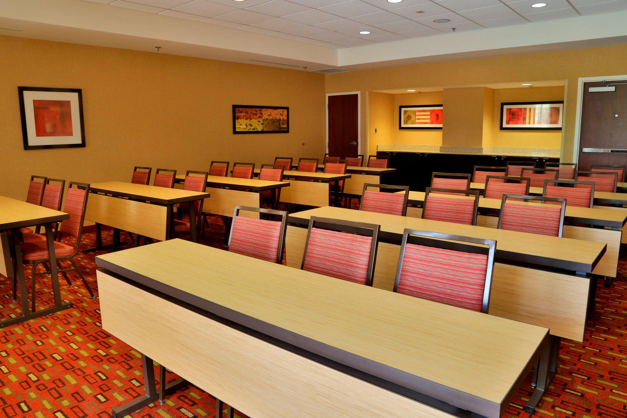 Courtyard by Marriott Biloxi North/D'Iberville Photo