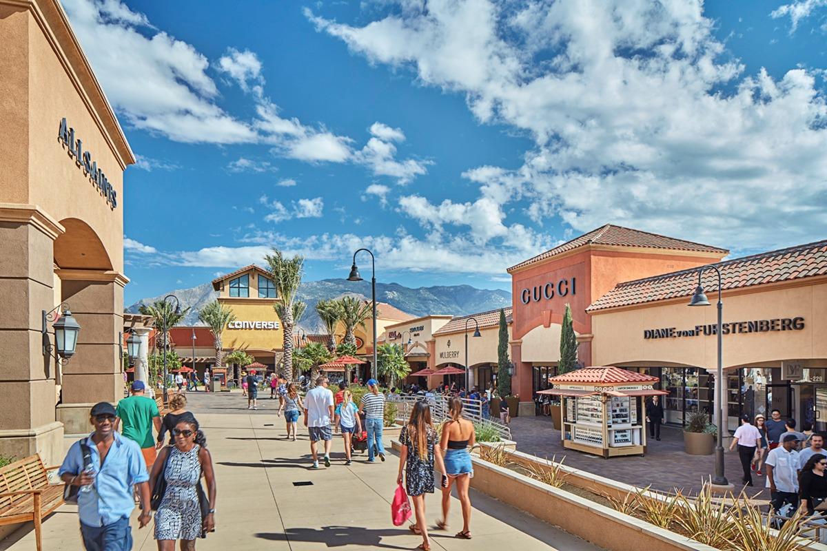 Desert Hills Premium Outlets - Outlet Mall - Cabazon, CA 92230