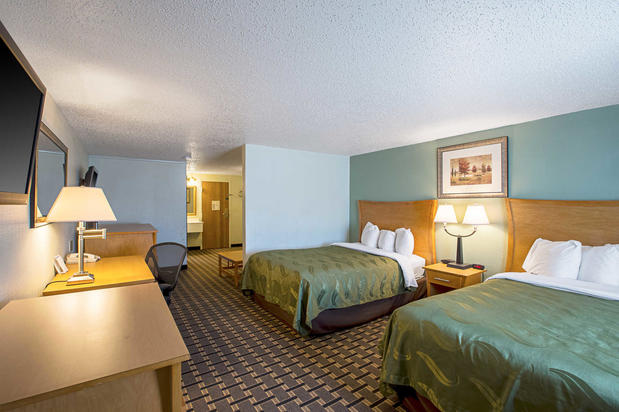 Images Quality Inn & Suites