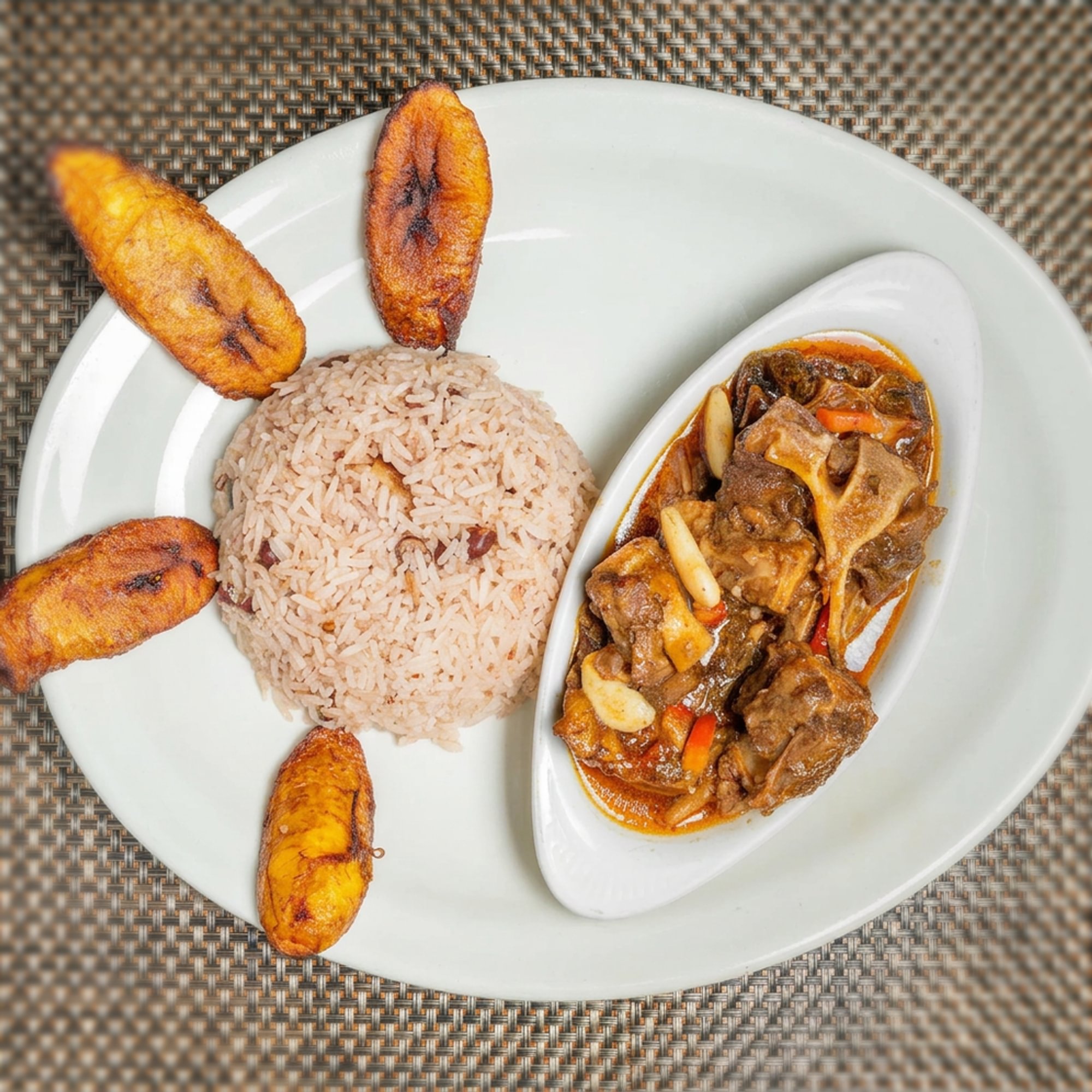 Oxtails & Beans 2 Sides