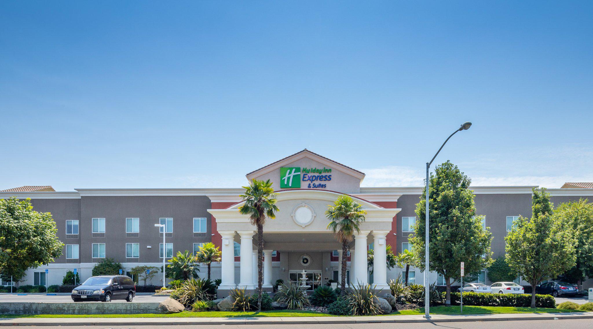 Holiday Inn Express & Suites Modesto-Salida Photo