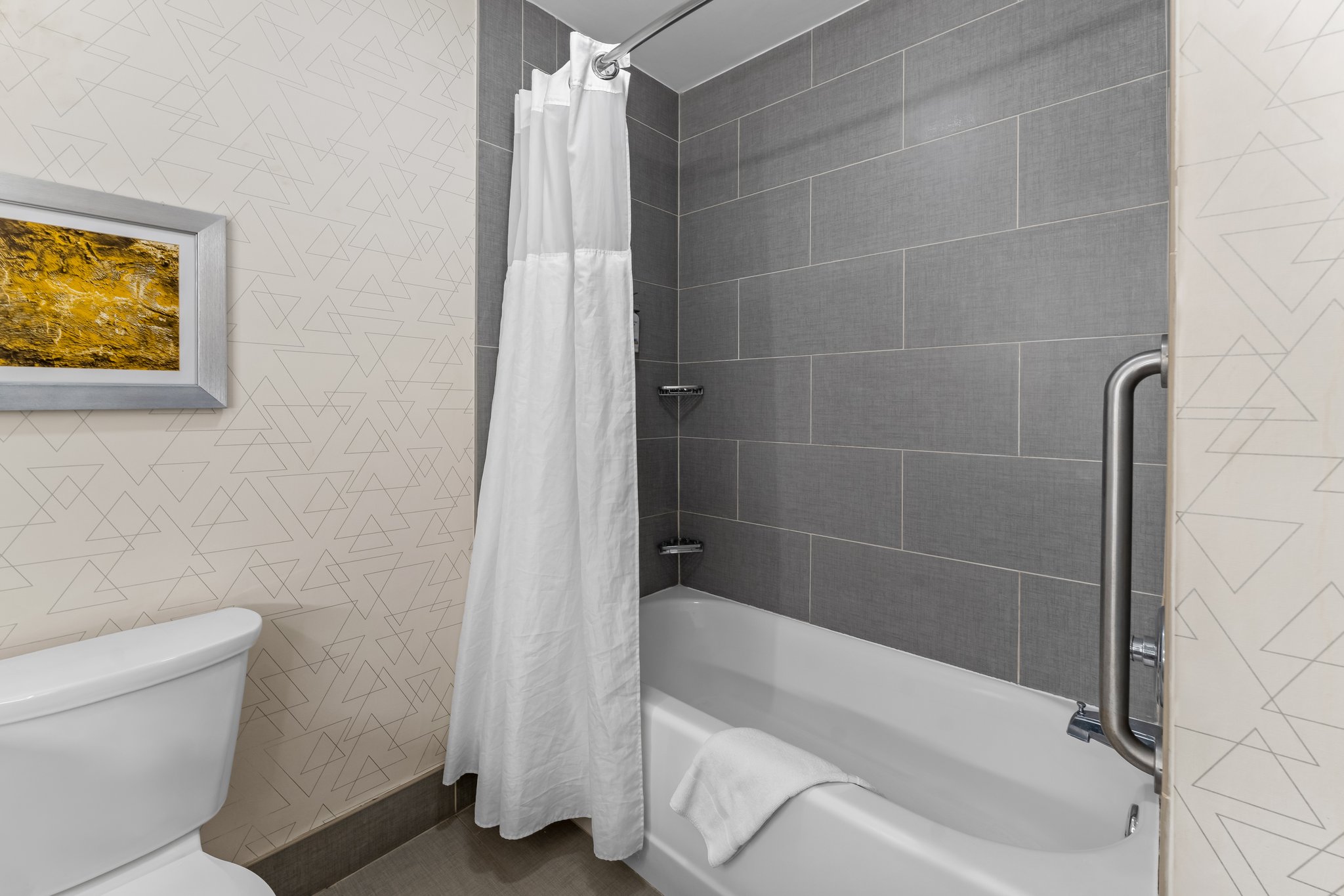 Holiday Inn Express & Suites Albany by IHG Image