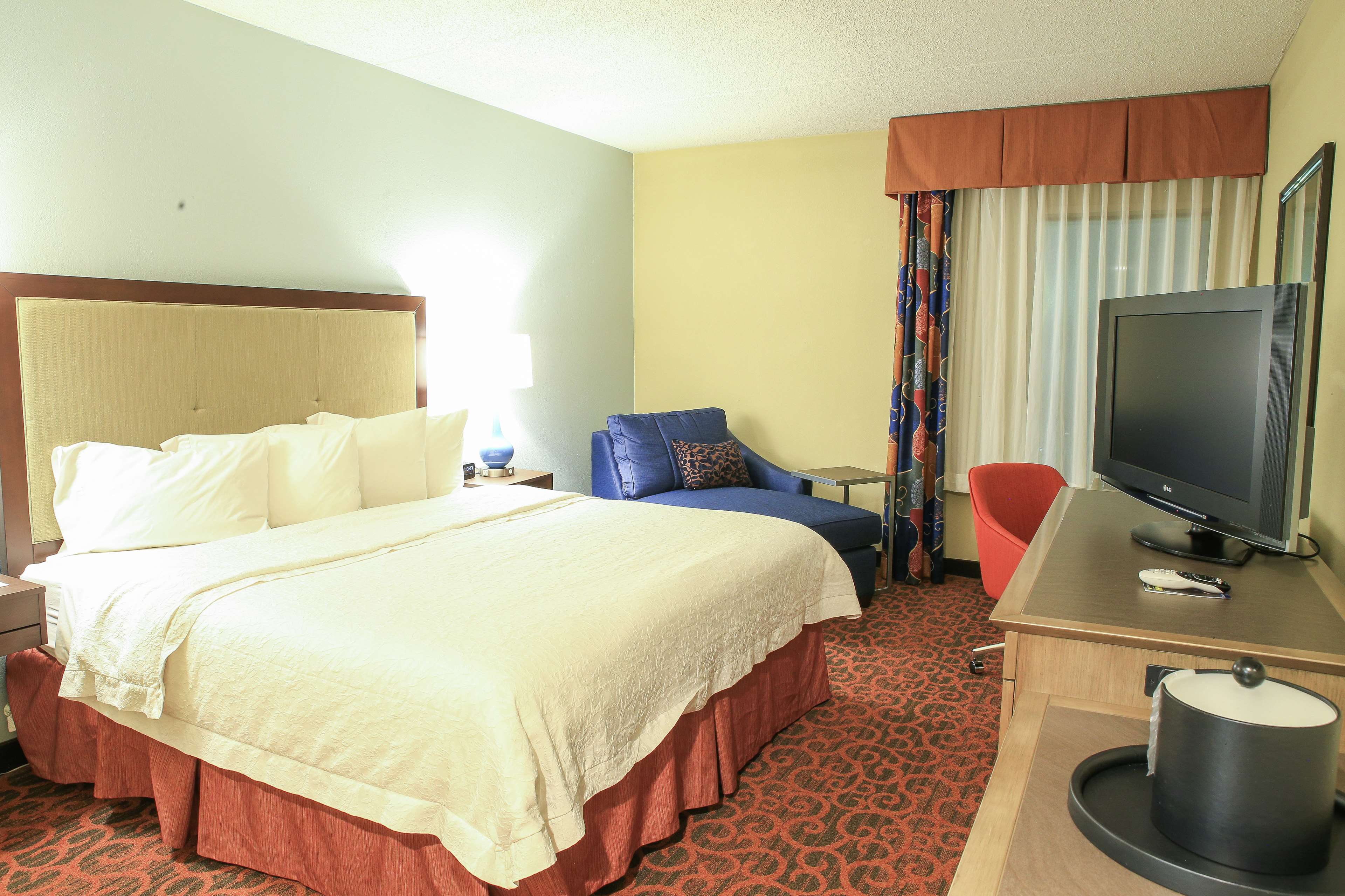 Hampton Inn Bordentown Photo