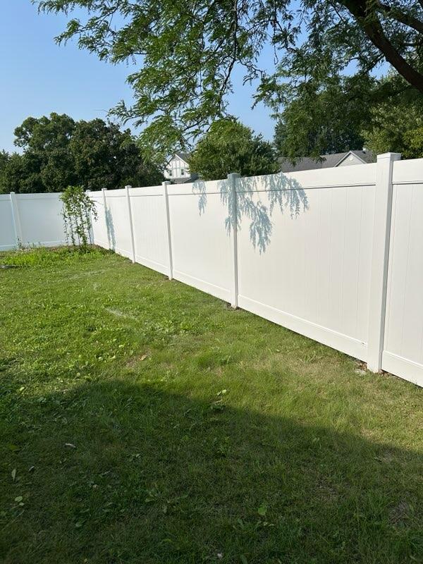Top Rail Fence Naperville Image