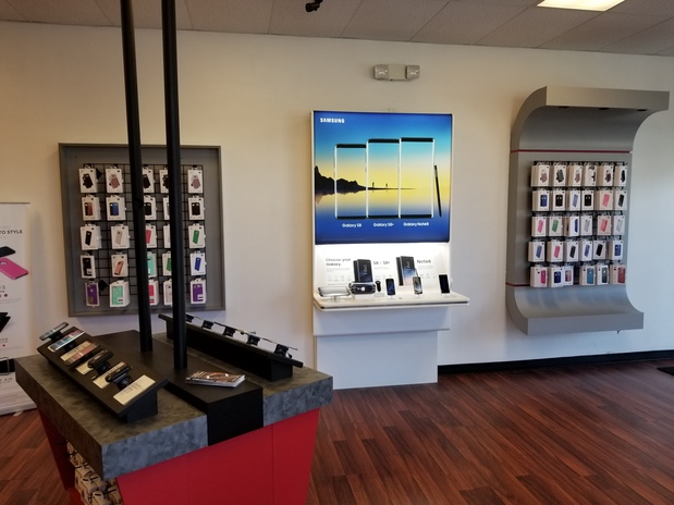 Images Verizon Authorized Retailer, TCC