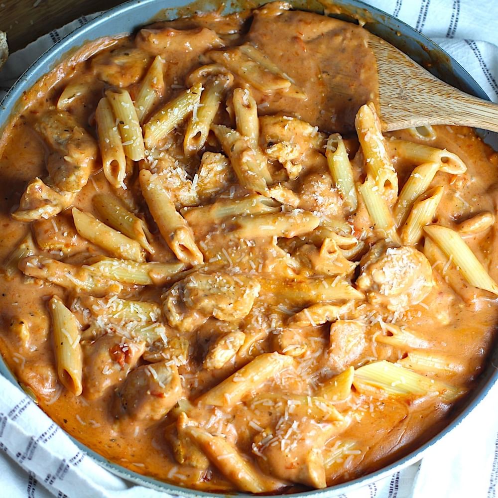 Vodka sauce with chicken
