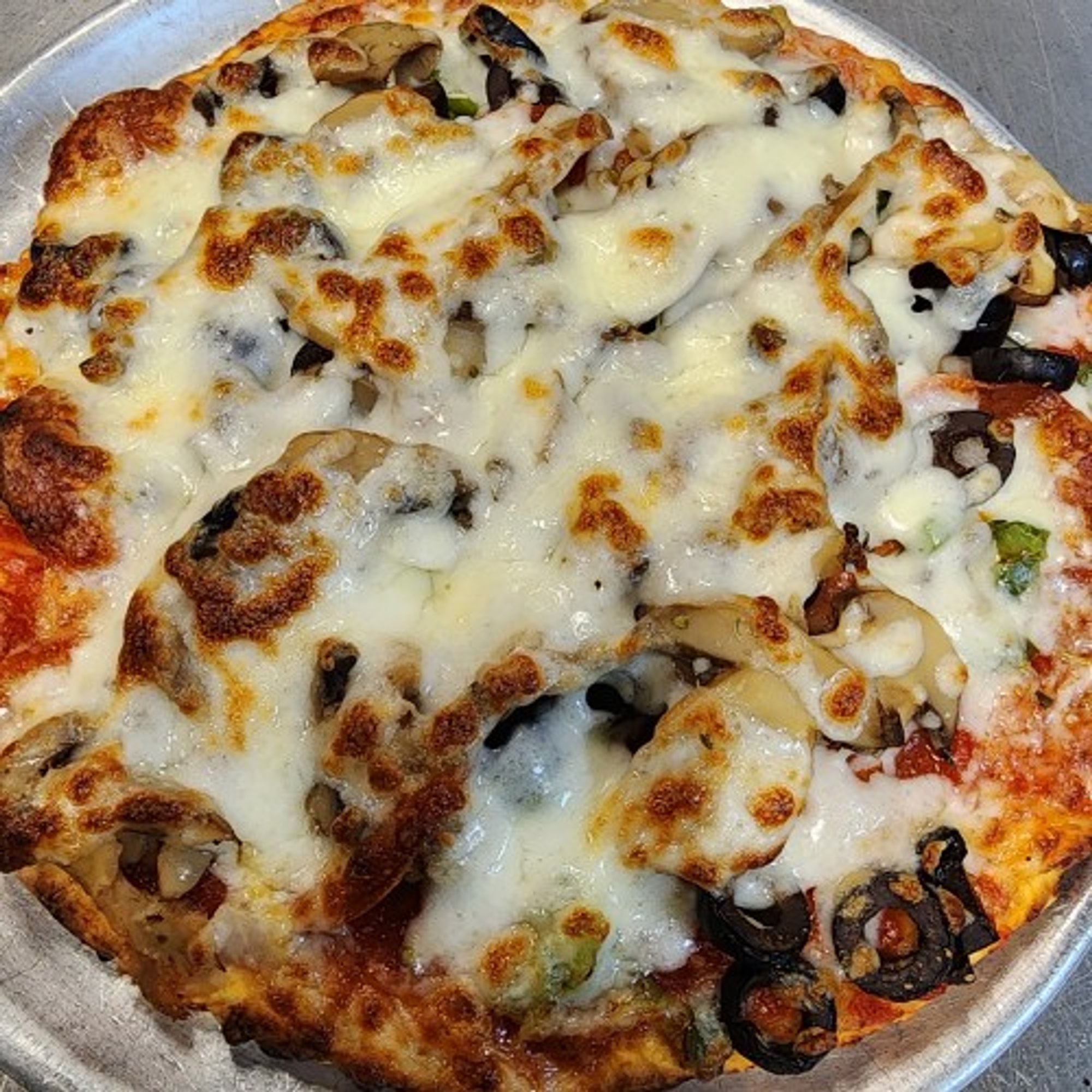 Alvino Supreme Pizza (Large 14")