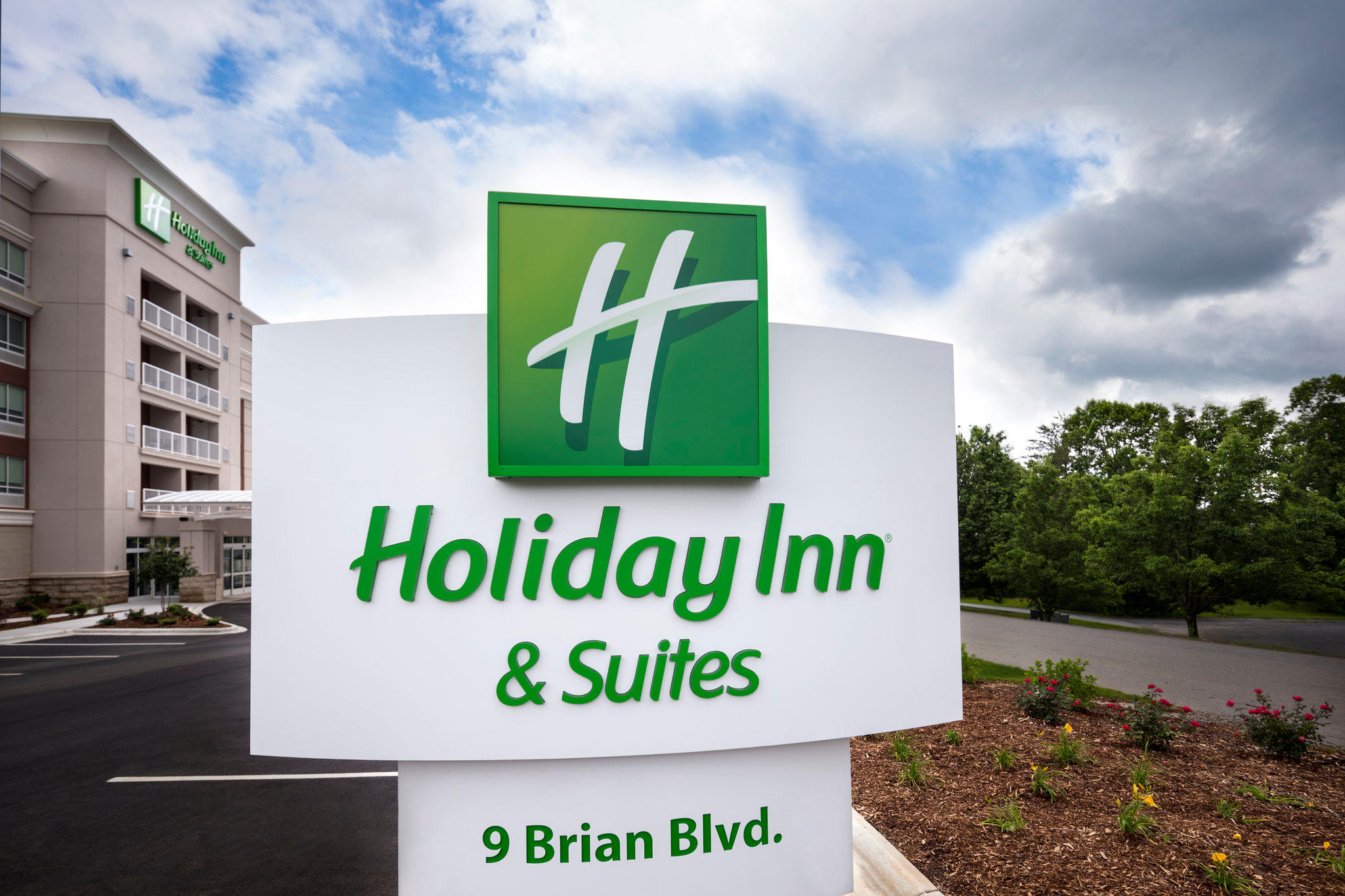 Holiday Inn & Suites Arden - Asheville Airport Photo