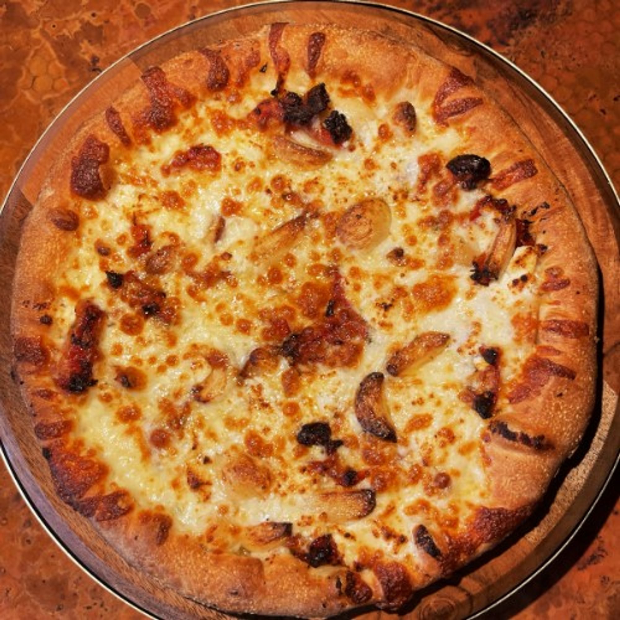 Roasted Garlic Pizza (Medium 12")