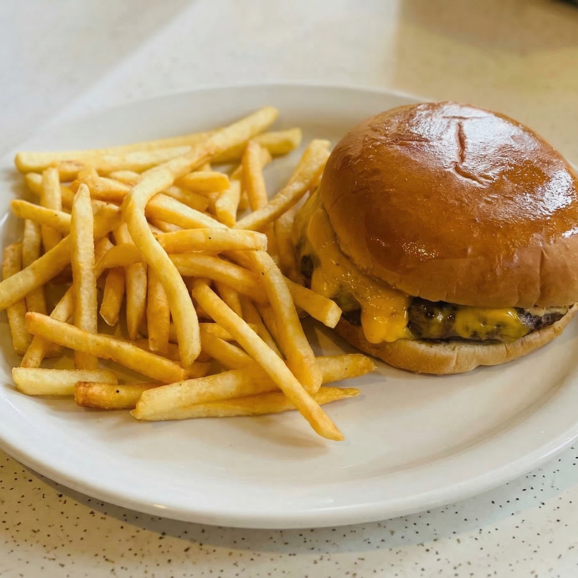 Kid's Cheeseburger