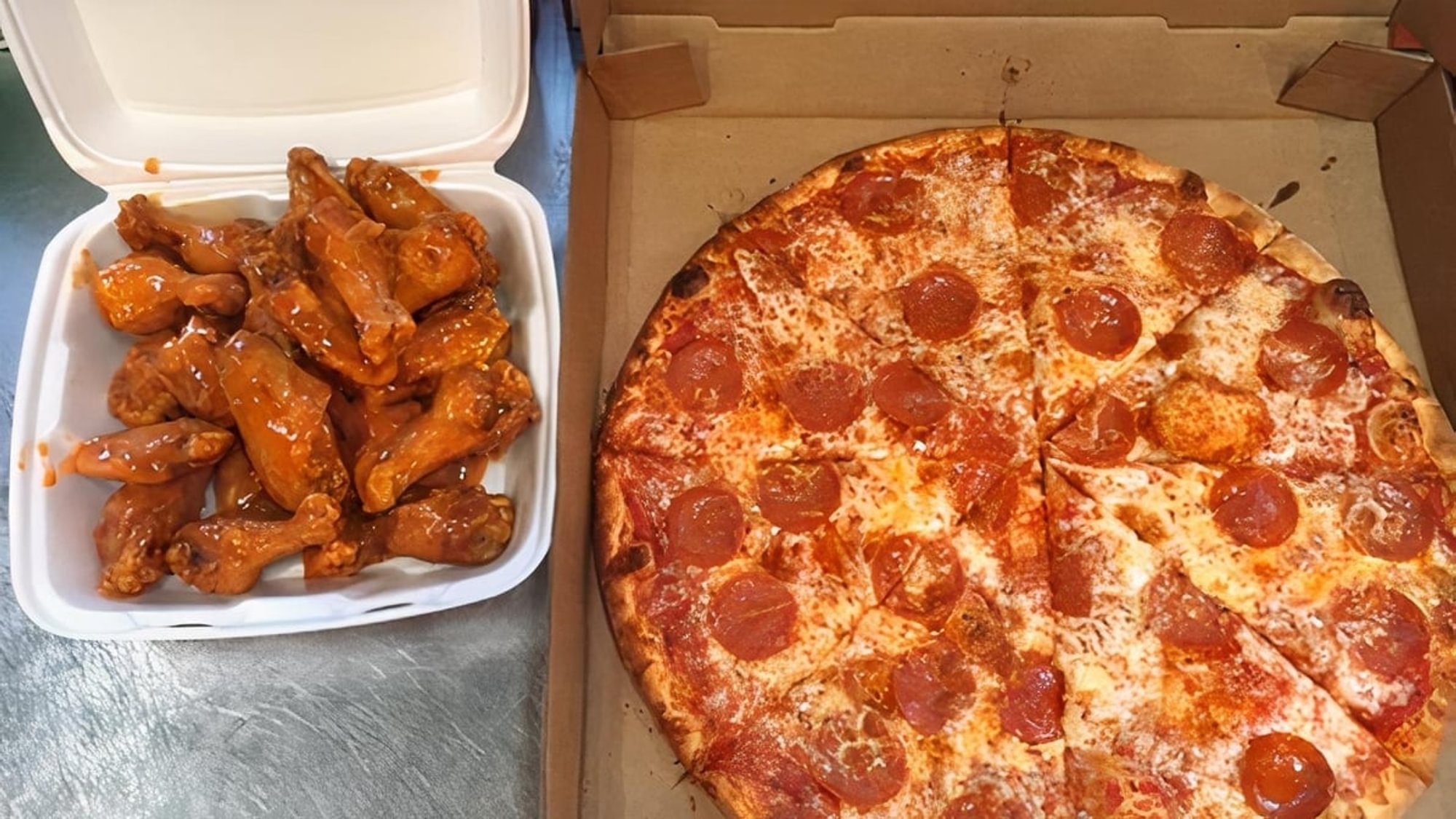 Large Plain Pizza, 10 Pieces Buffalo Wings & a 2 Liter Soda