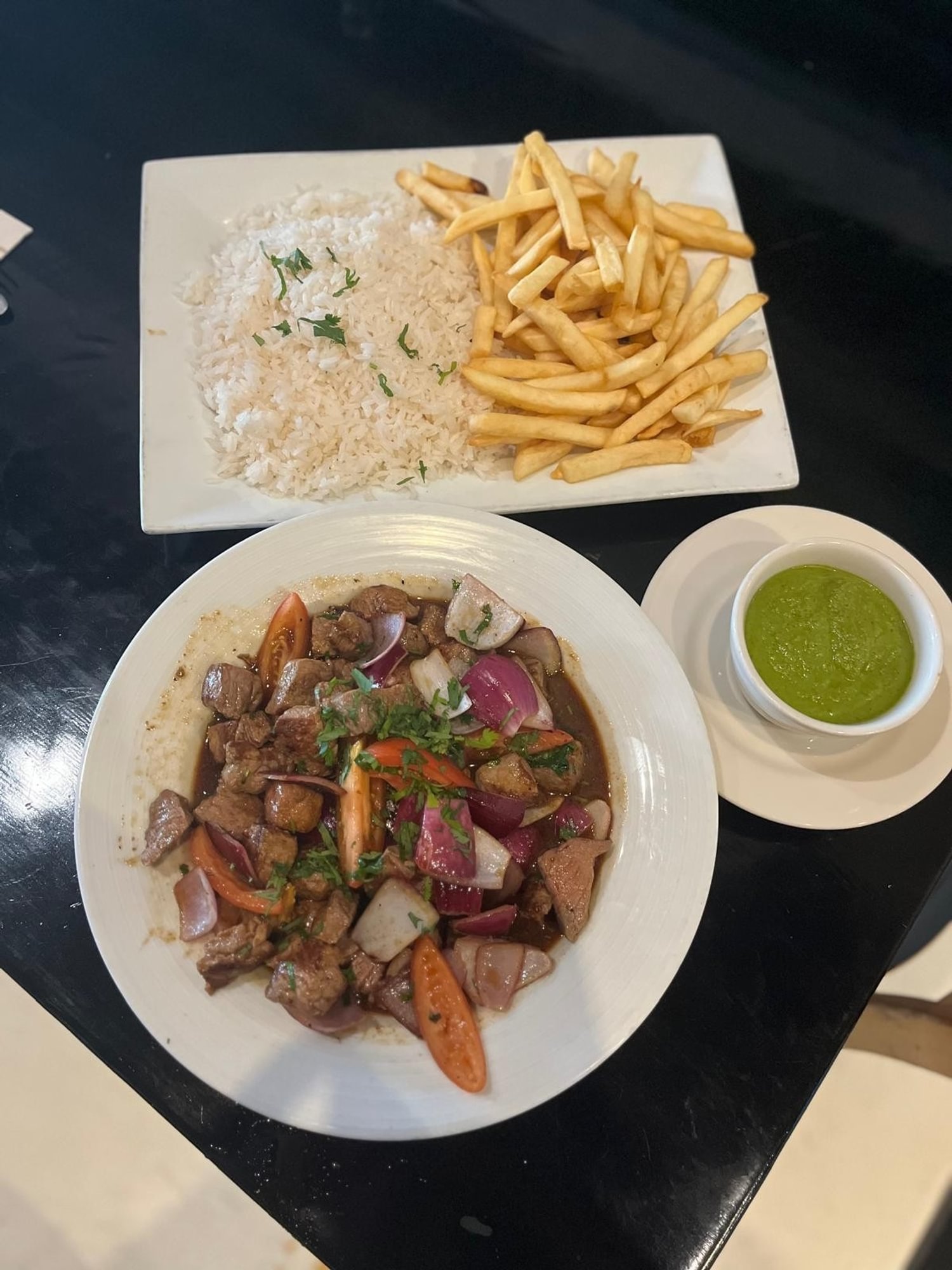 Lomo Saltado Family Meal (Feeds 4)